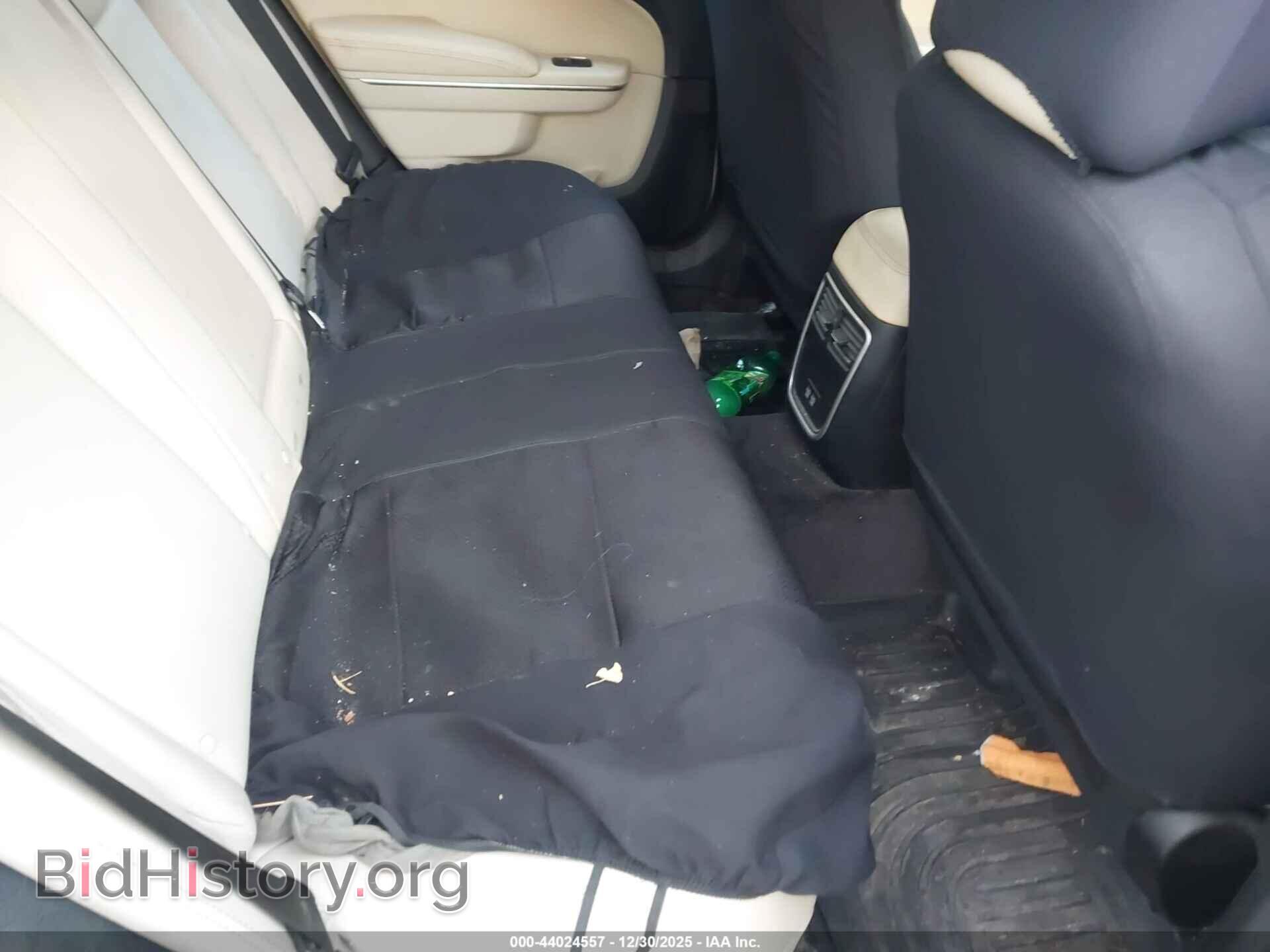 2017 CHRYSLER 300 - VIN: 2C3CCARG5HH648620 - Фото 8