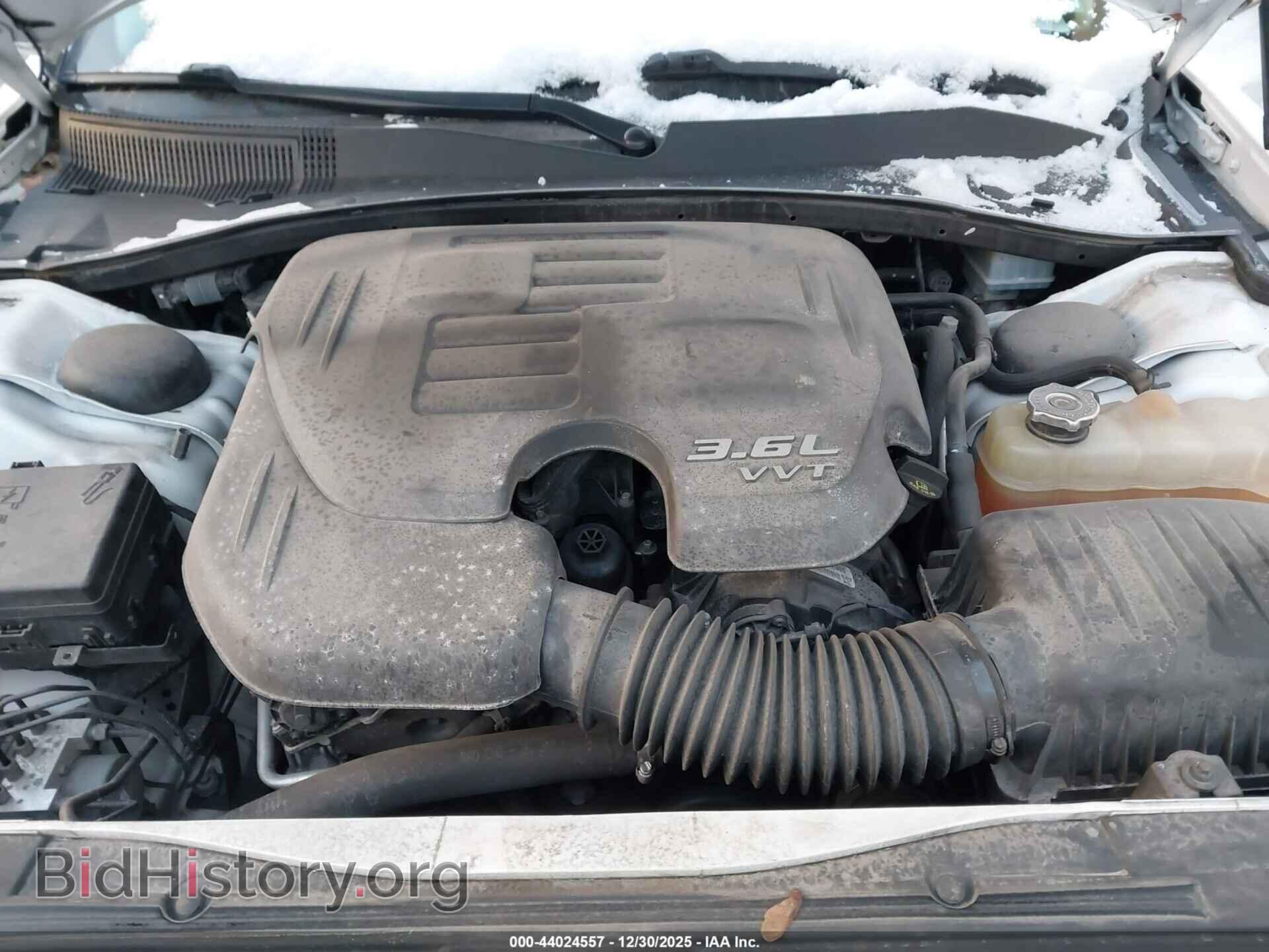 2017 CHRYSLER 300 - VIN: 2C3CCARG5HH648620 - Фото 10