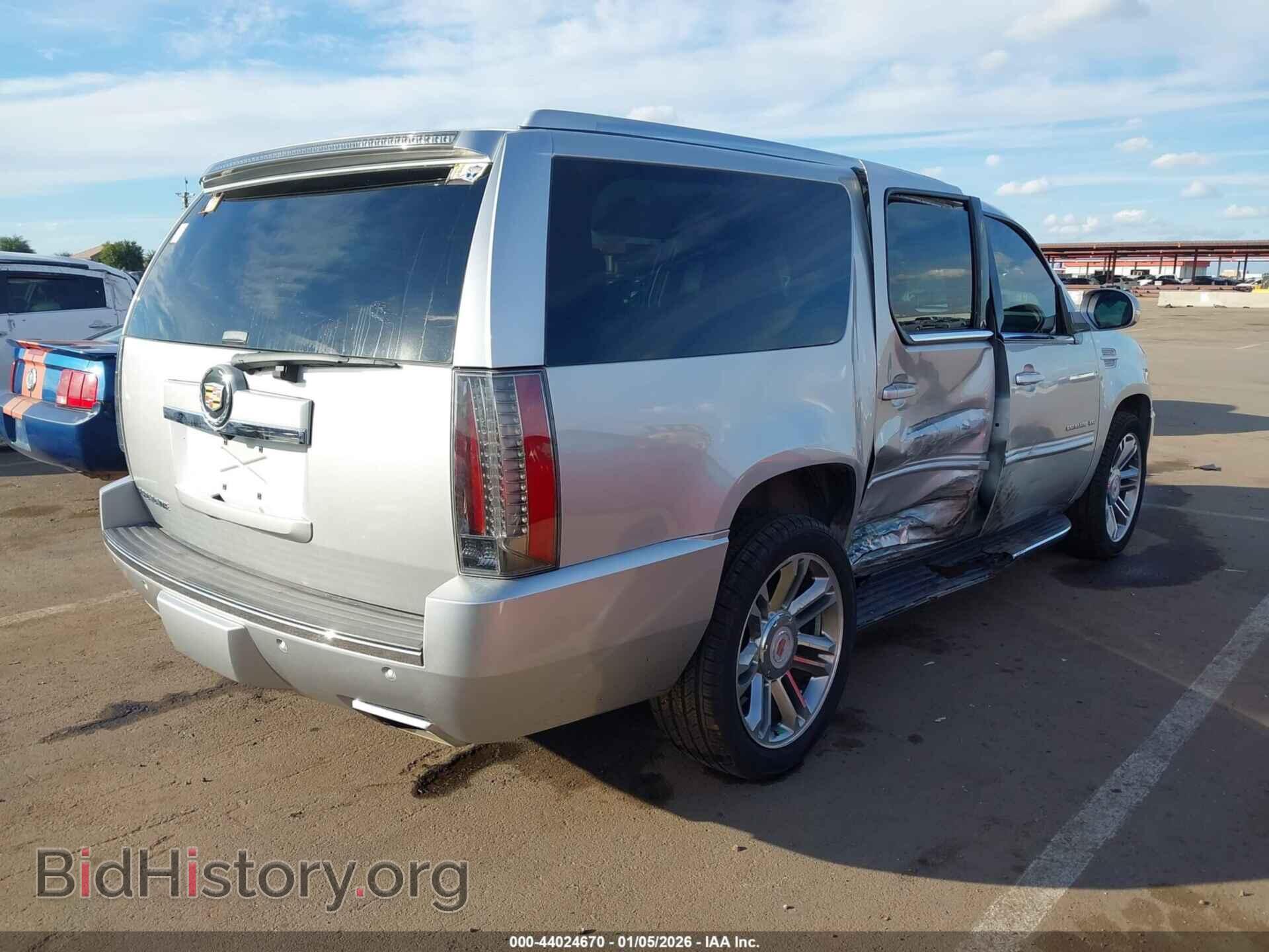 2014 CADILLAC ESCALADE ESV - VIN: 1GYS4HEF7ER130816 - Фото 4