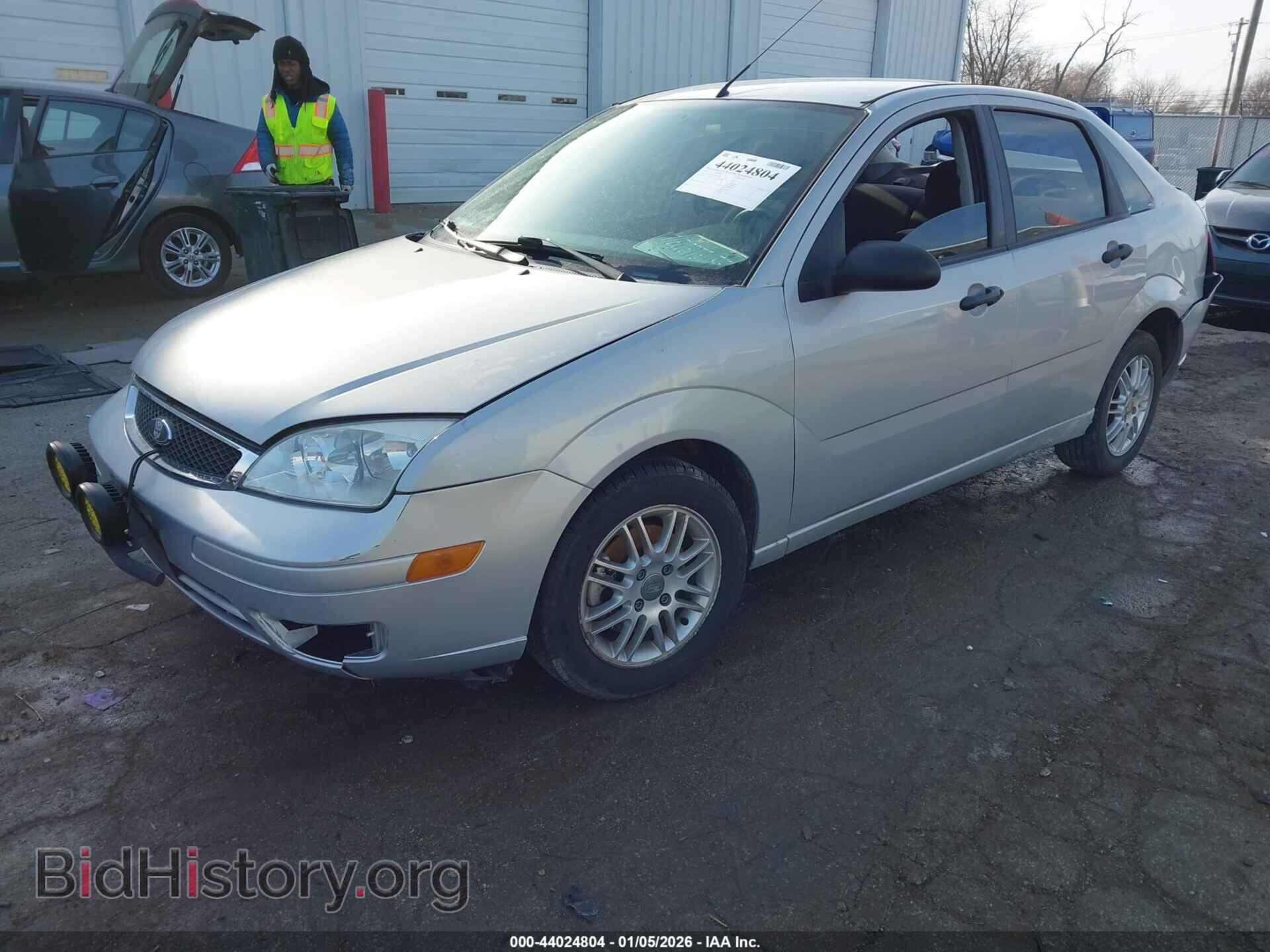 2007 FORD FOCUS - VIN: 1FAFP34NX7W364694 - Фото 2