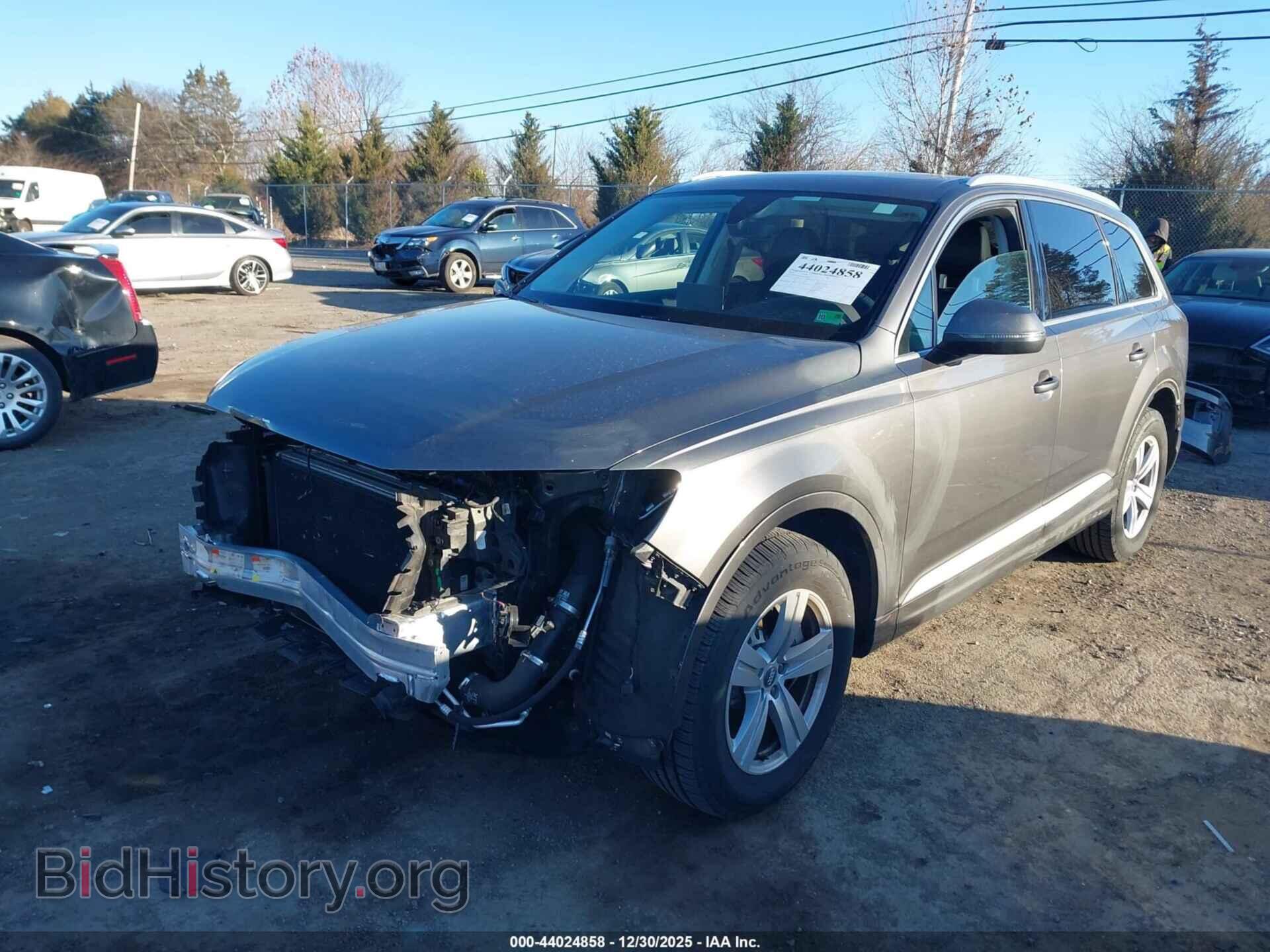 2019 AUDI Q7 - VIN: WA1LHAF7XKD031830 - Фото 2