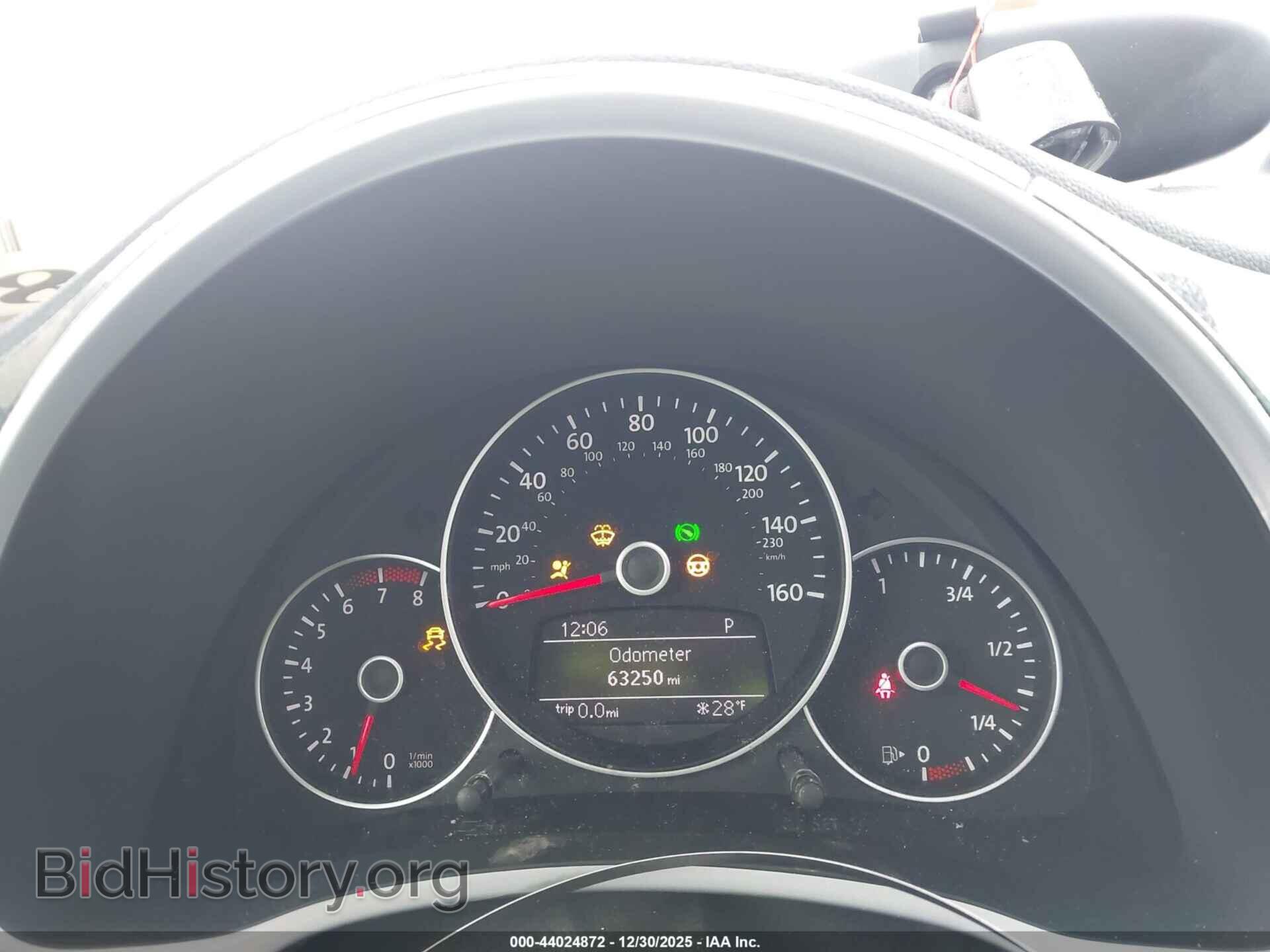 2012 VOLKSWAGEN BEETLE - VIN: 3VWVA7AT2CM665212 - Фото 7