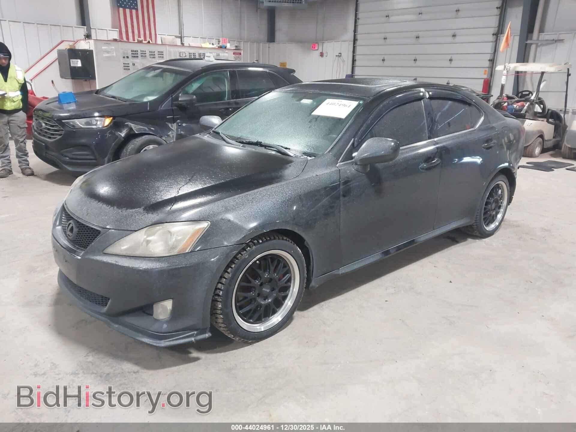 2007 LEXUS IS 250 - VIN: JTHBK262575026421 - Photo 2