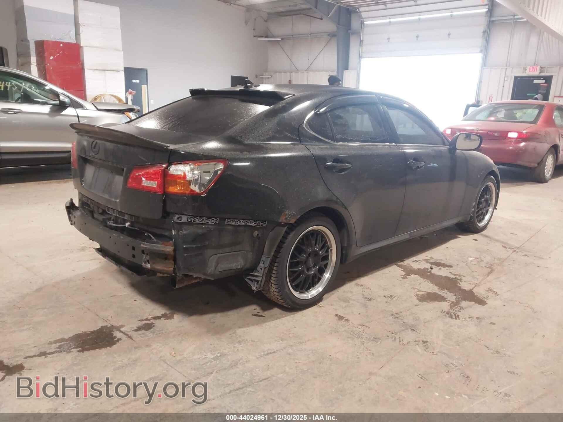 2007 LEXUS IS 250 - VIN: JTHBK262575026421 - Photo 4