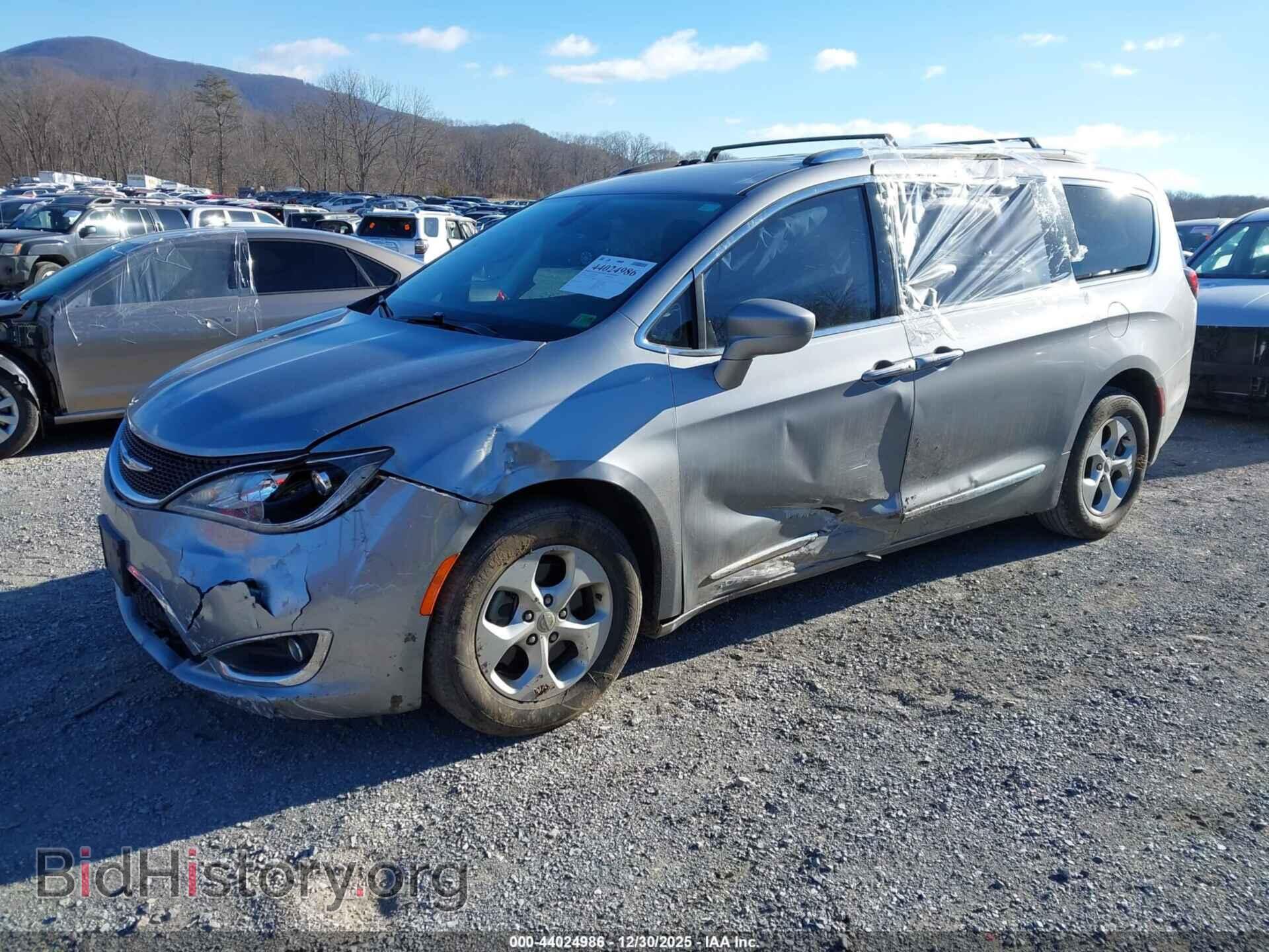 2017 CHRYSLER PACIFICA - VIN: 2C4RC1EG0HR514488 - Photo 2