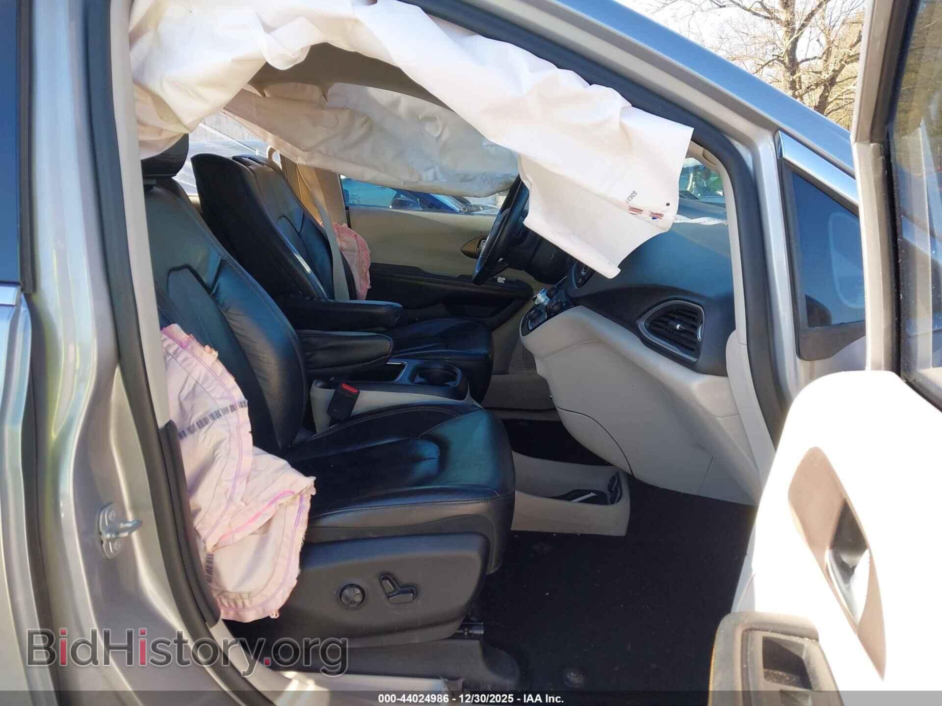 2017 CHRYSLER PACIFICA - VIN: 2C4RC1EG0HR514488 - Photo 5