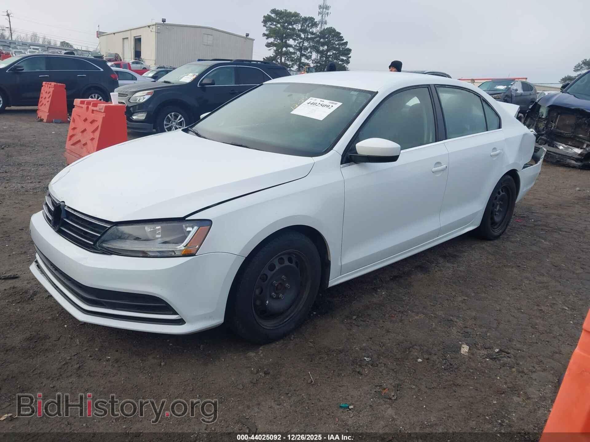 2017 VOLKSWAGEN JETTA - VIN: 3VW2B7AJ5HM350166 - Фото 2