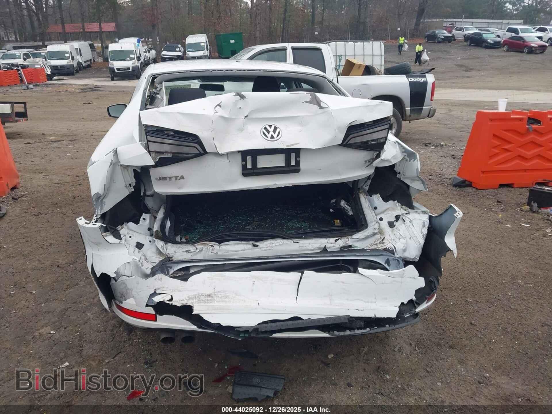 2017 VOLKSWAGEN JETTA - VIN: 3VW2B7AJ5HM350166 - Фото 6