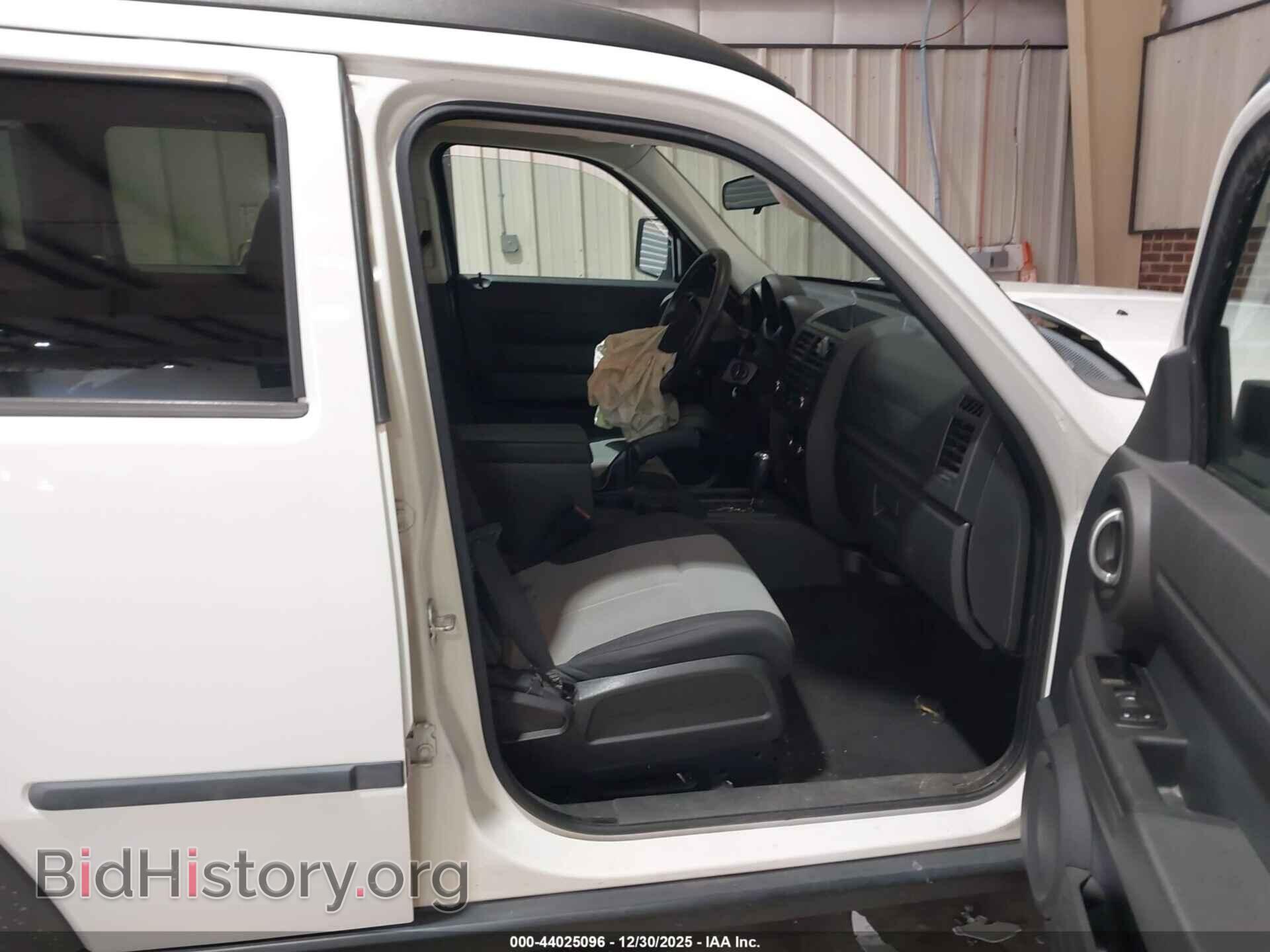 2007 DODGE NITRO - VIN: 1D8GT28K07W592421 - Photo 5