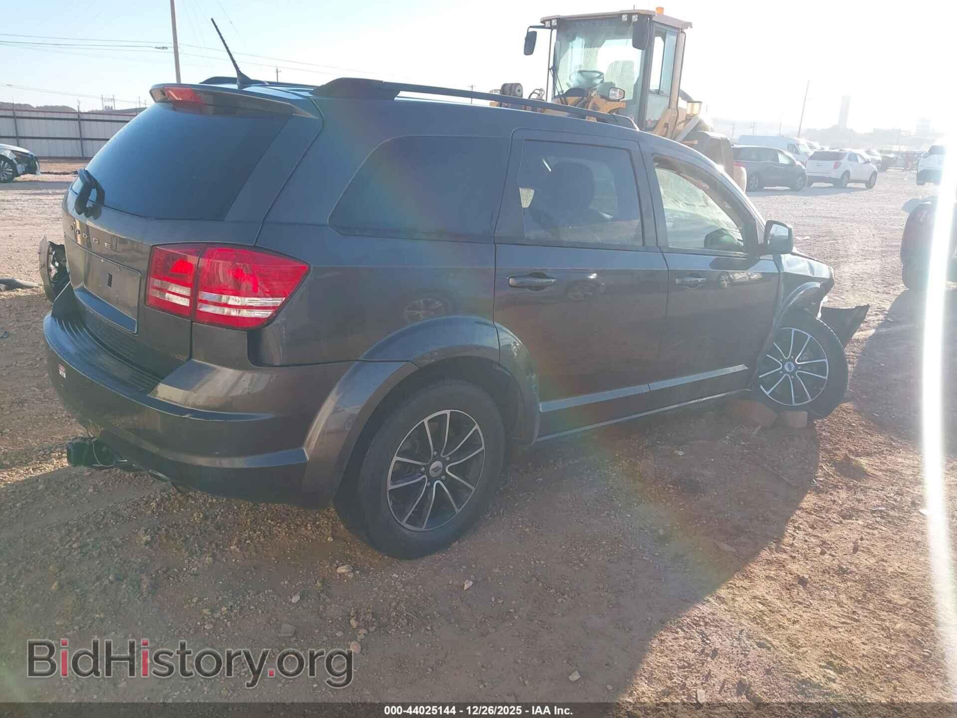 2018 DODGE JOURNEY - VIN: 3C4PDCAB4JT196193 - Фото 4