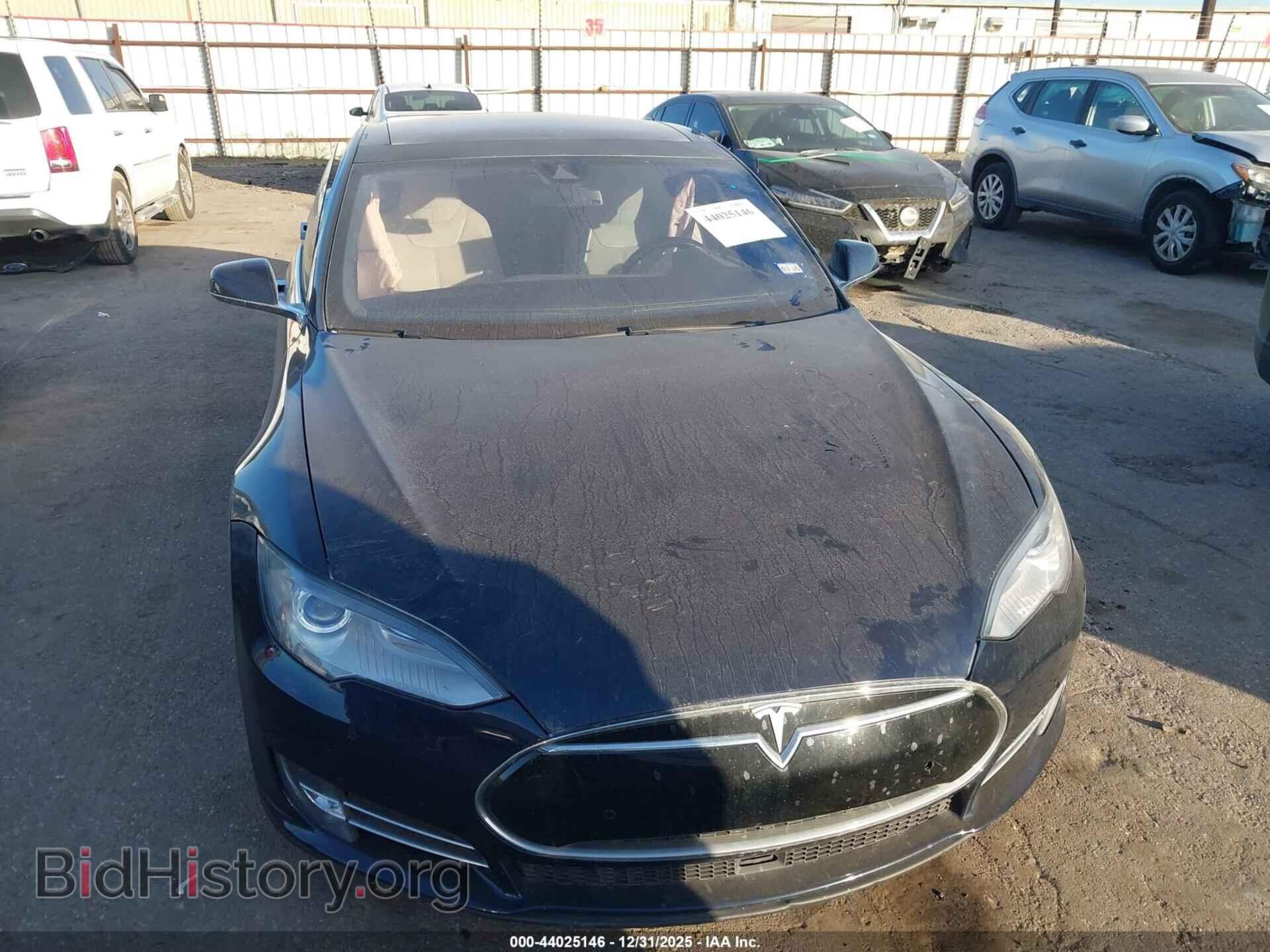 2015 TESLA MODEL S - VIN: 5YJSA1H29FFP75974 - Фото 11