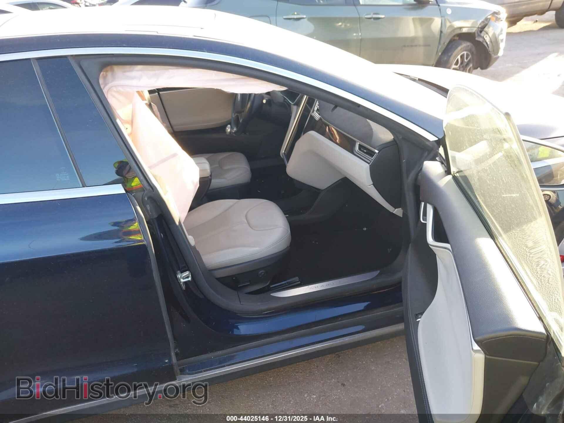 2015 TESLA MODEL S - VIN: 5YJSA1H29FFP75974 - Фото 5