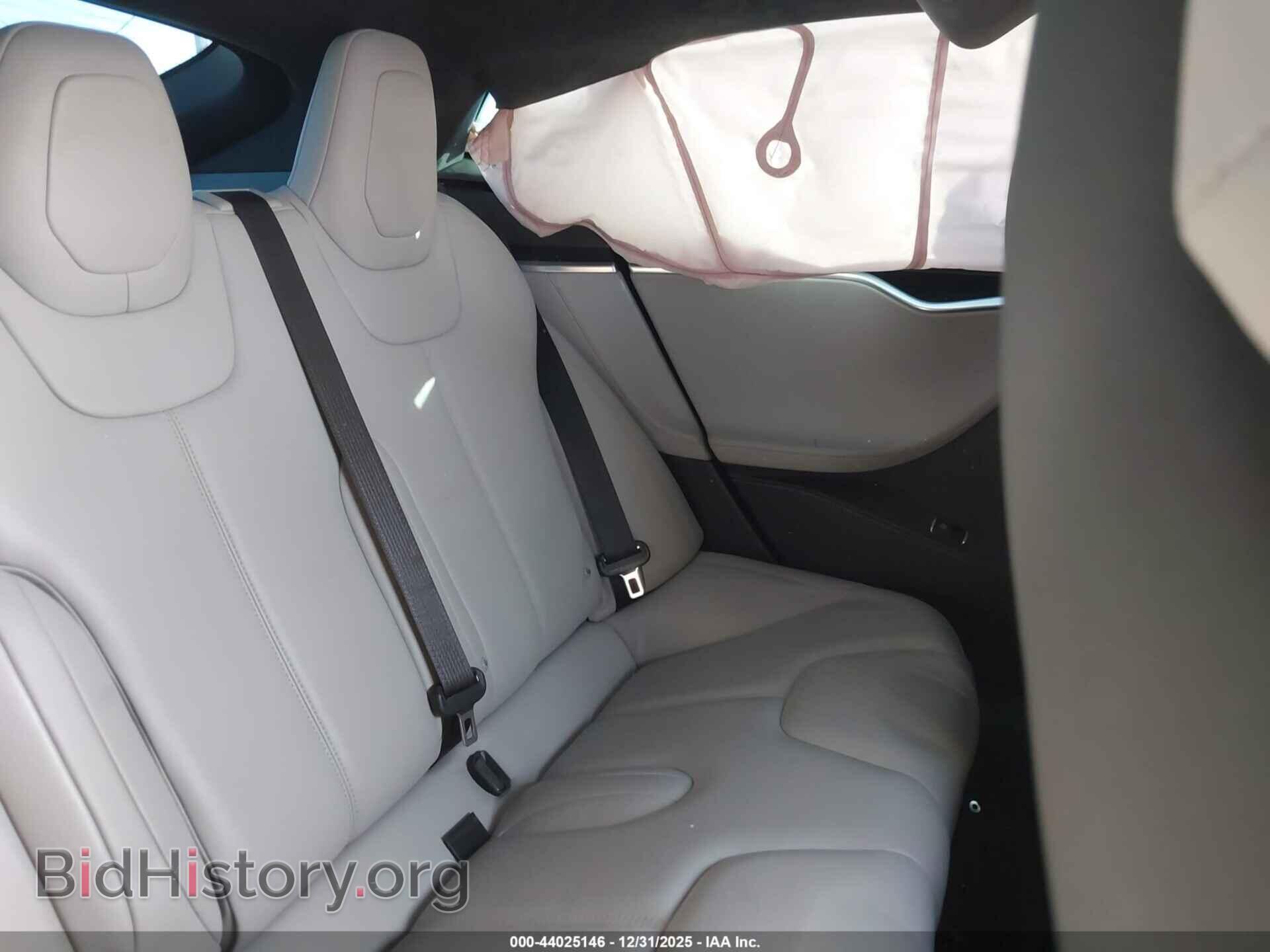 2015 TESLA MODEL S - VIN: 5YJSA1H29FFP75974 - Фото 8