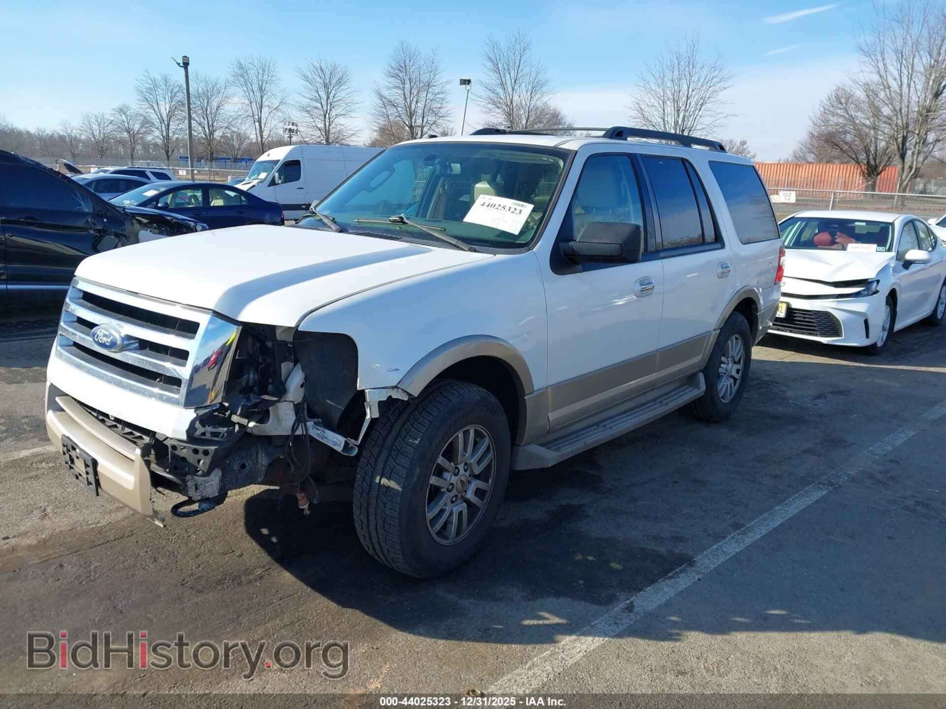 2011 FORD EXPEDITION - VIN: 1FMJU1J55BEF00858 - Фото 2
