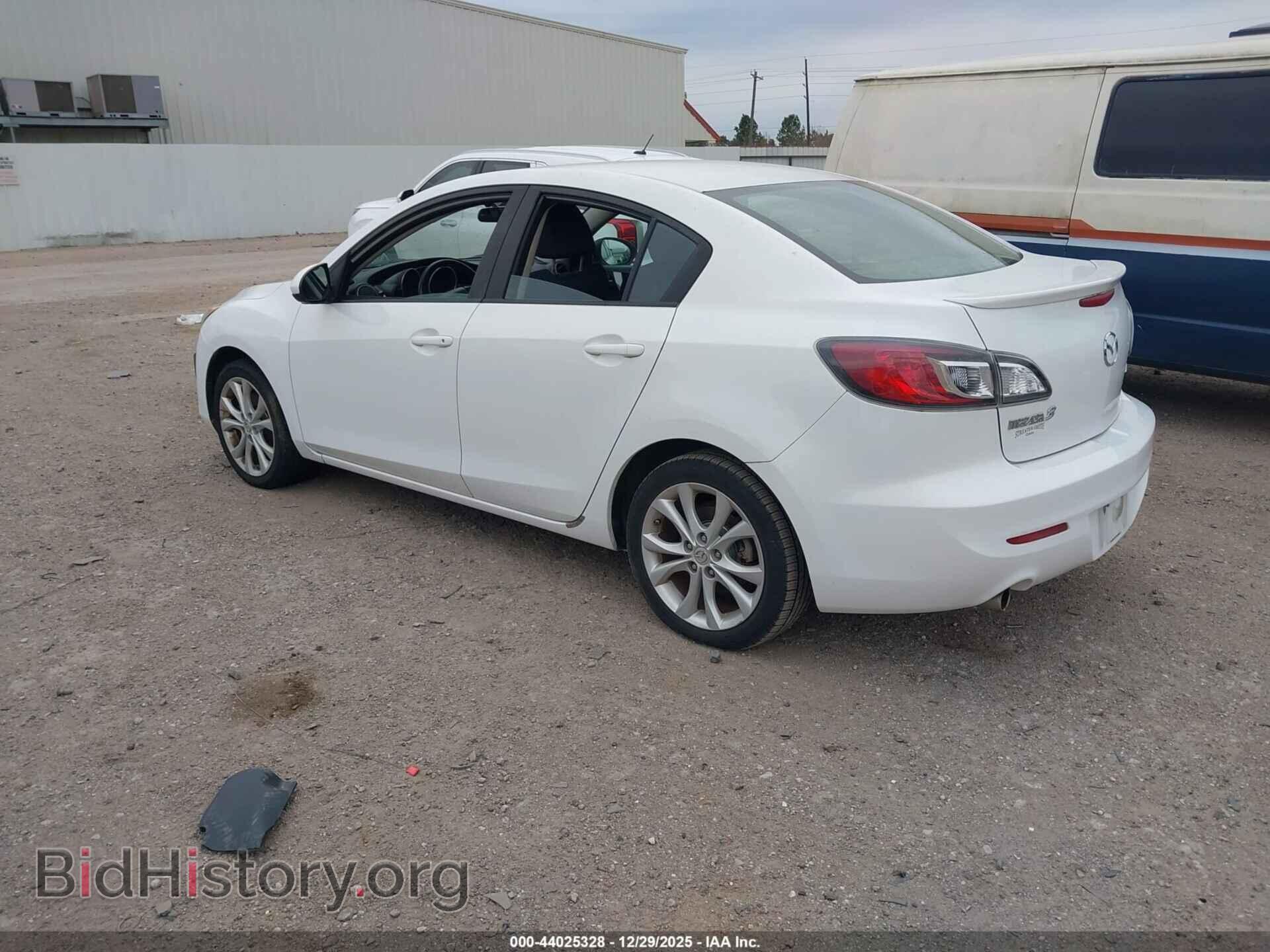 2011 MAZDA MAZDA3 - VIN: JM1BL1U55B1404324 - Фото 3