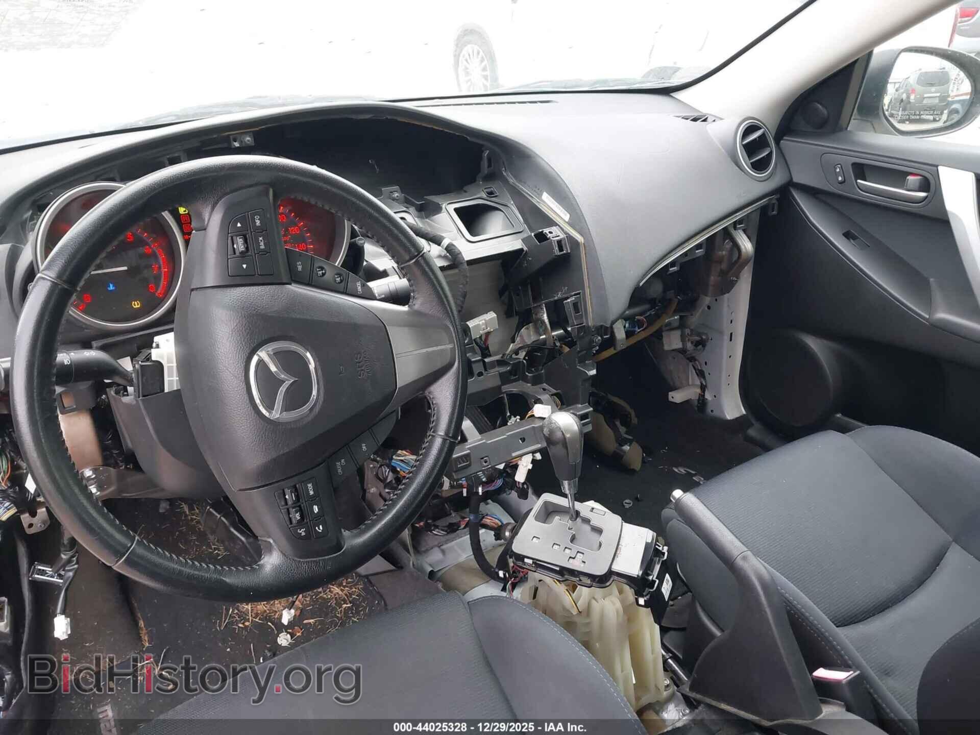 2011 MAZDA MAZDA3 - VIN: JM1BL1U55B1404324 - Фото 6