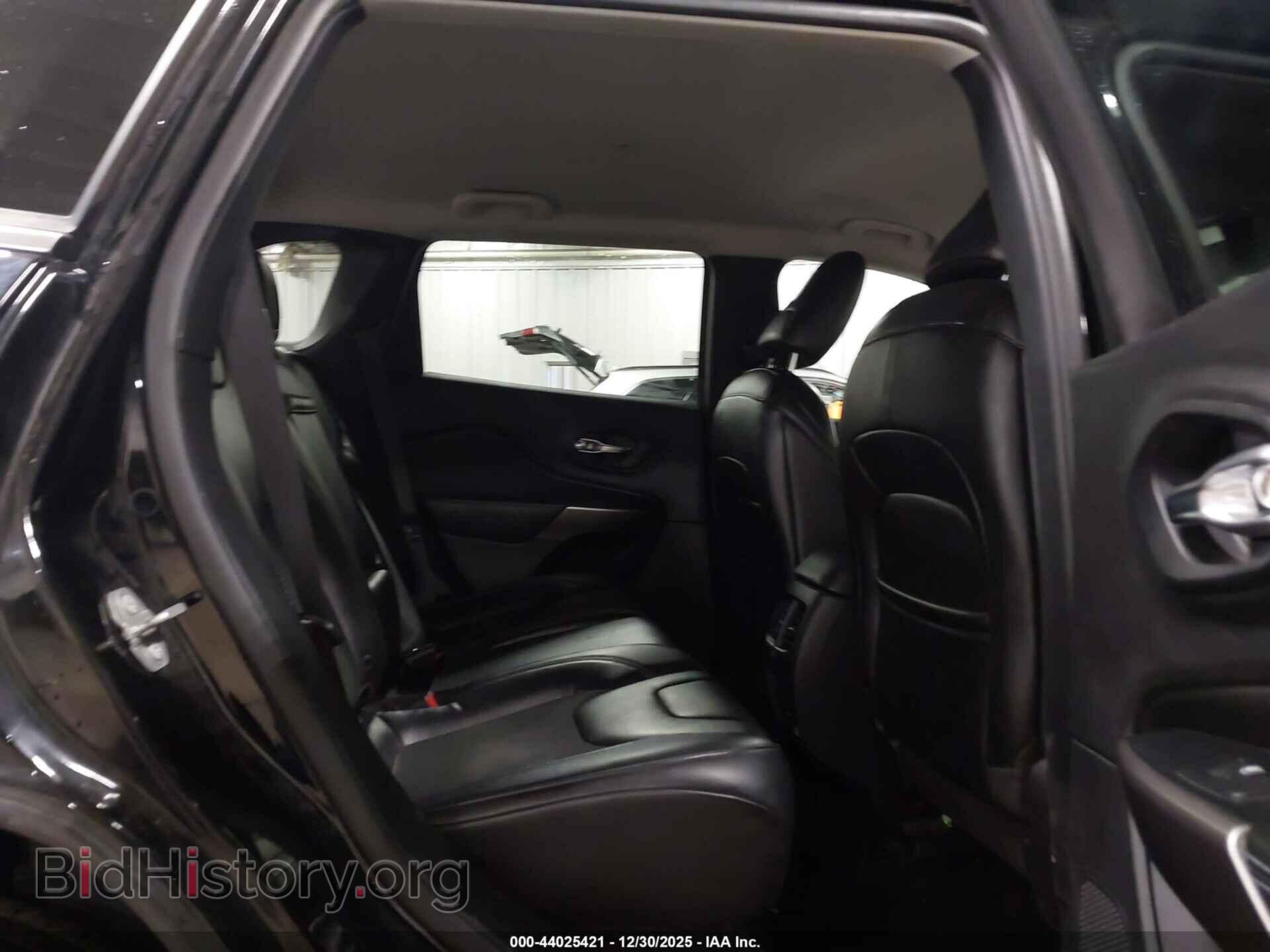 2019 JEEP CHEROKEE - VIN: 1C4PJLLB3KD340085 - Фото 8