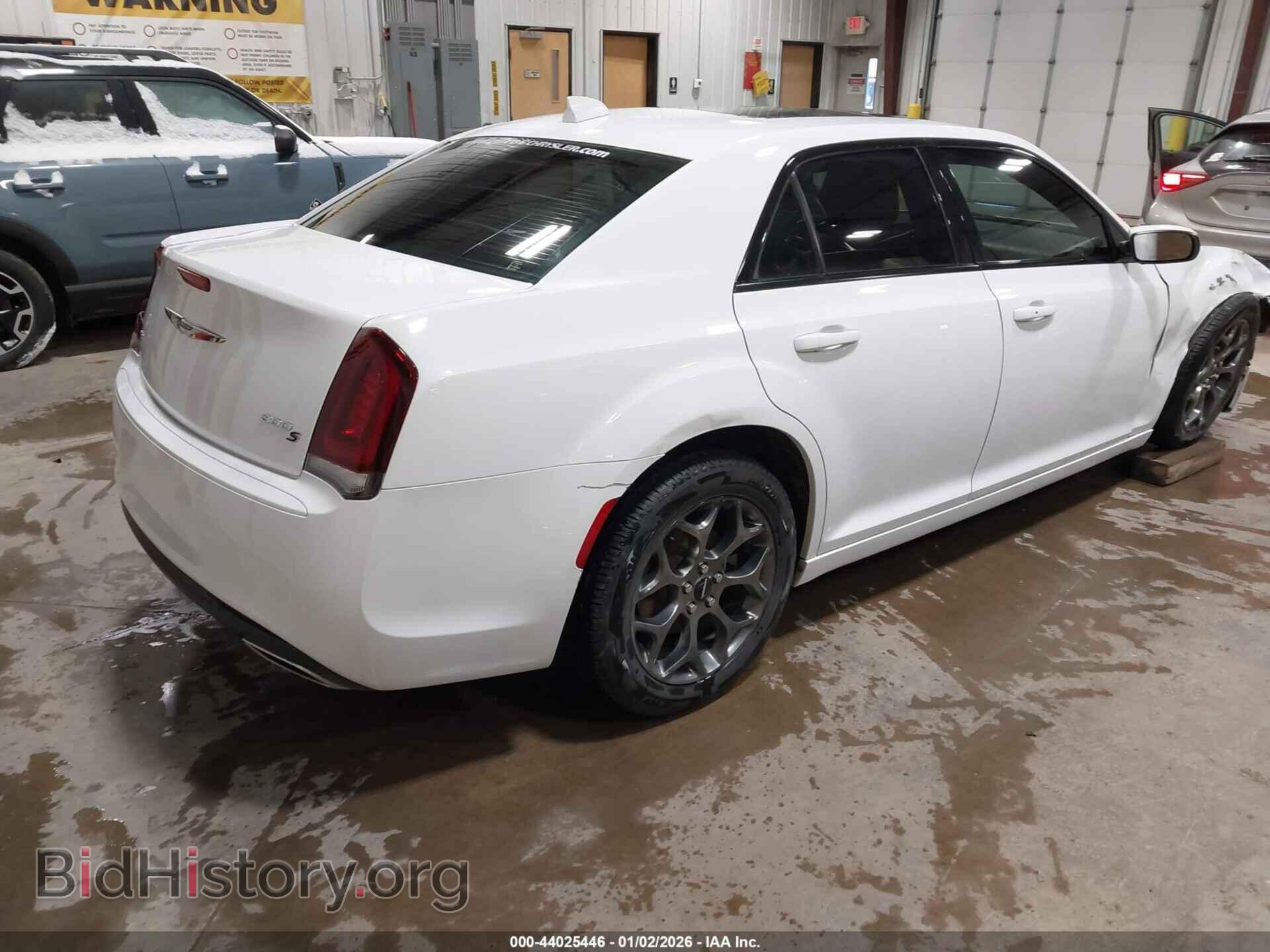 2016 CHRYSLER 300 - VIN: 2C3CCAGGXGH191501 - Фото 4