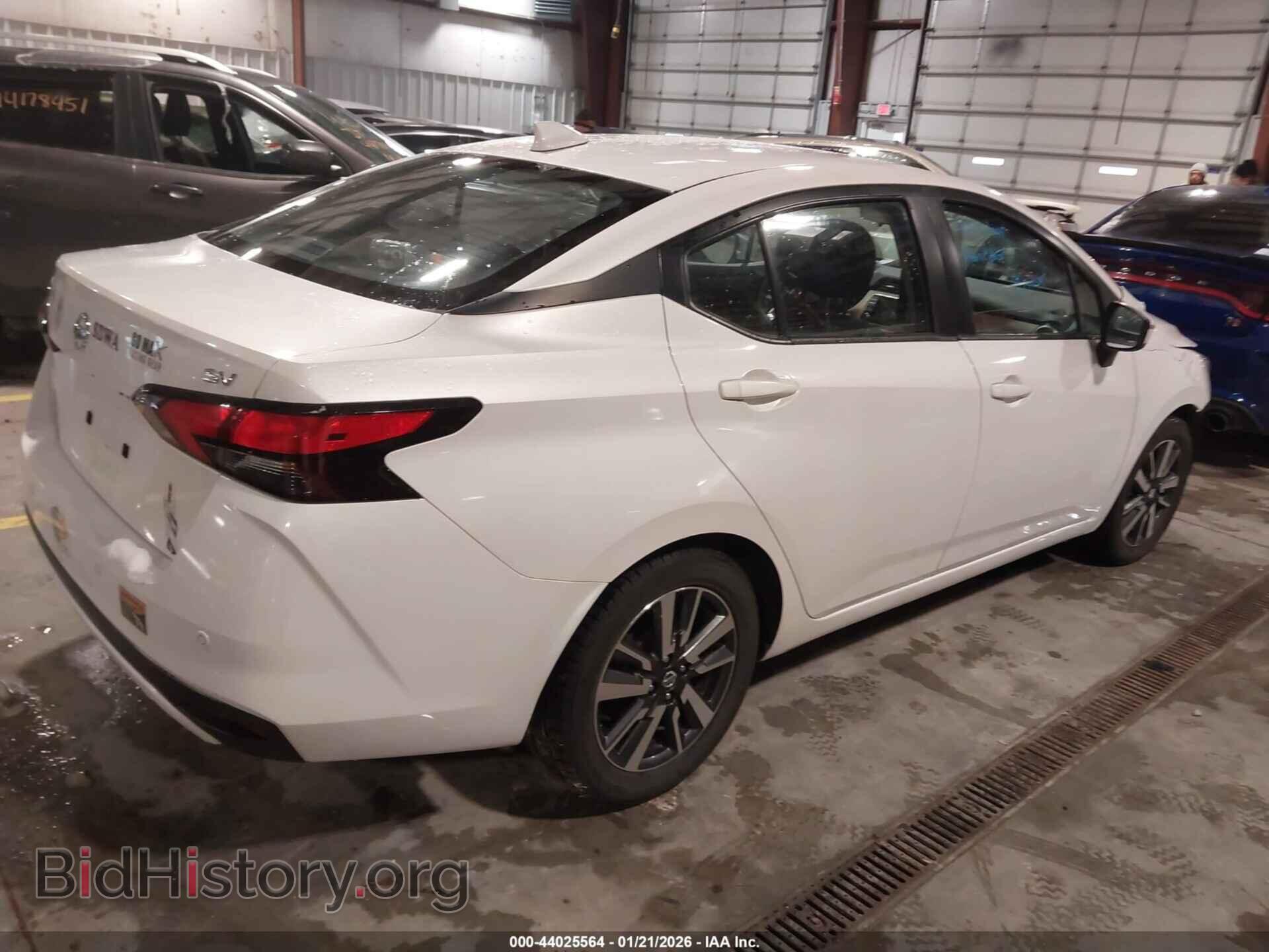 2021 NISSAN VERSA - VIN: 3N1CN8EV9ML886591 - Фото 4
