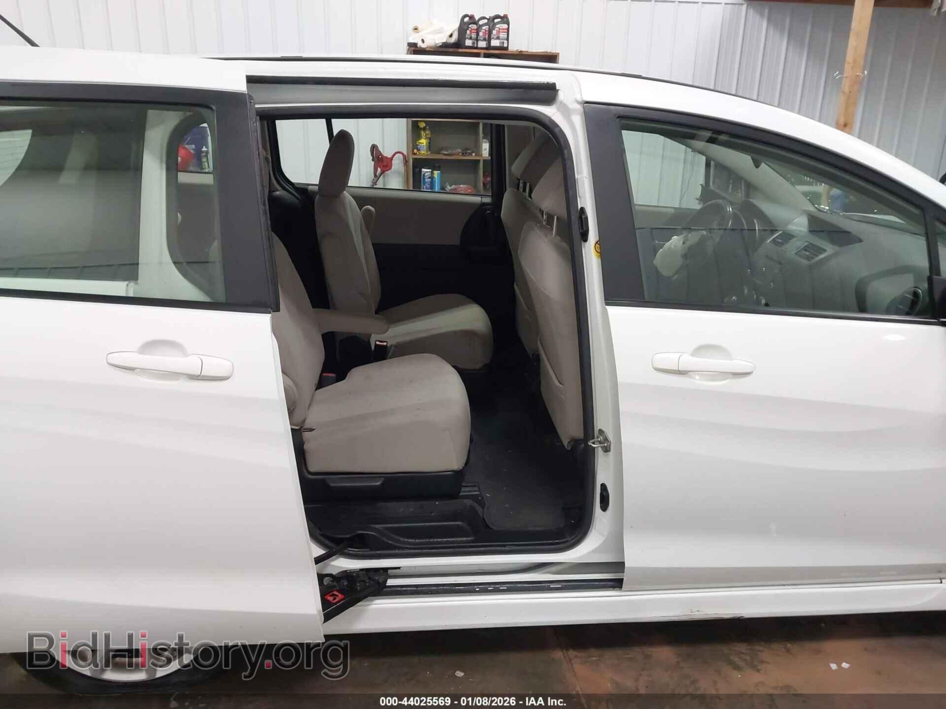 2014 MAZDA MAZDA5 - VIN: JM1CW2CL8E0173799 - Photo 8