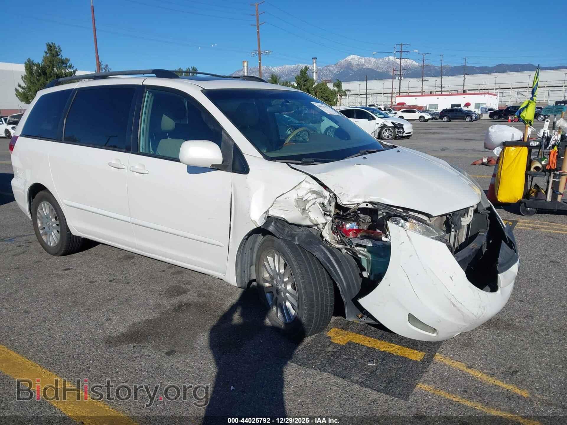 Photo 5TDYK4CC4AS327042 - TOYOTA SIENNA 2010