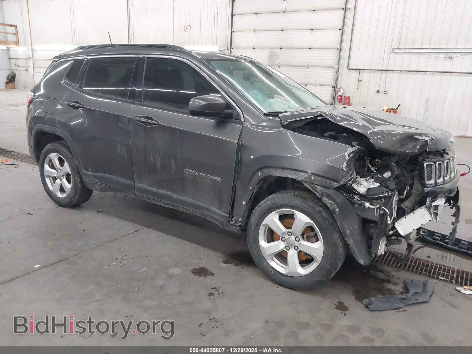 Photo 3C4NJDBB2JT178635 - JEEP COMPASS 2018