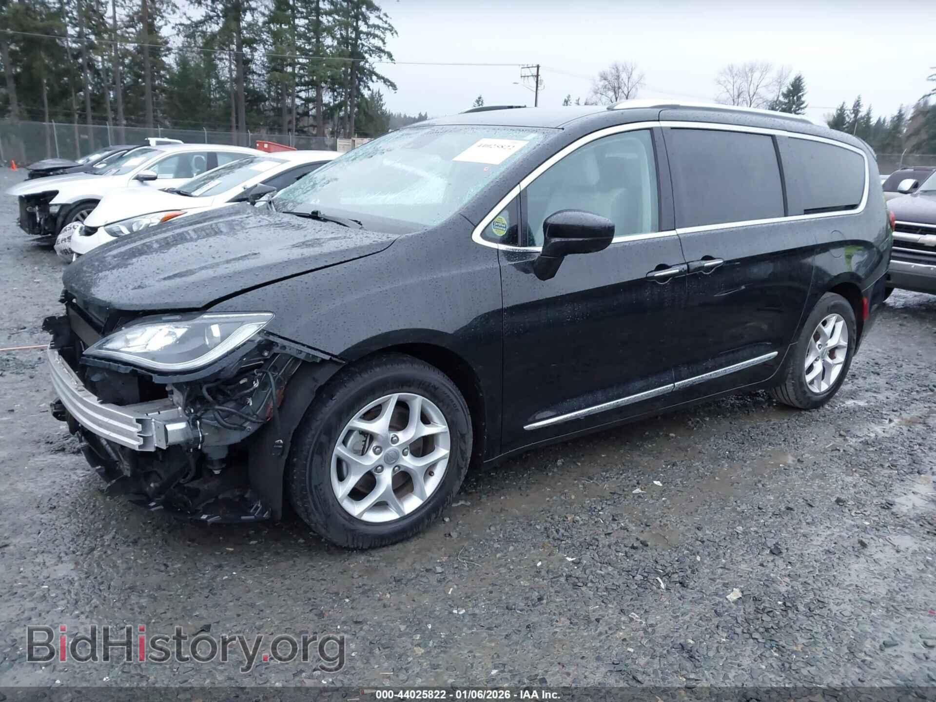 2017 CHRYSLER PACIFICA - VIN: 2C4RC1EG8HR550977 - Фото 2
