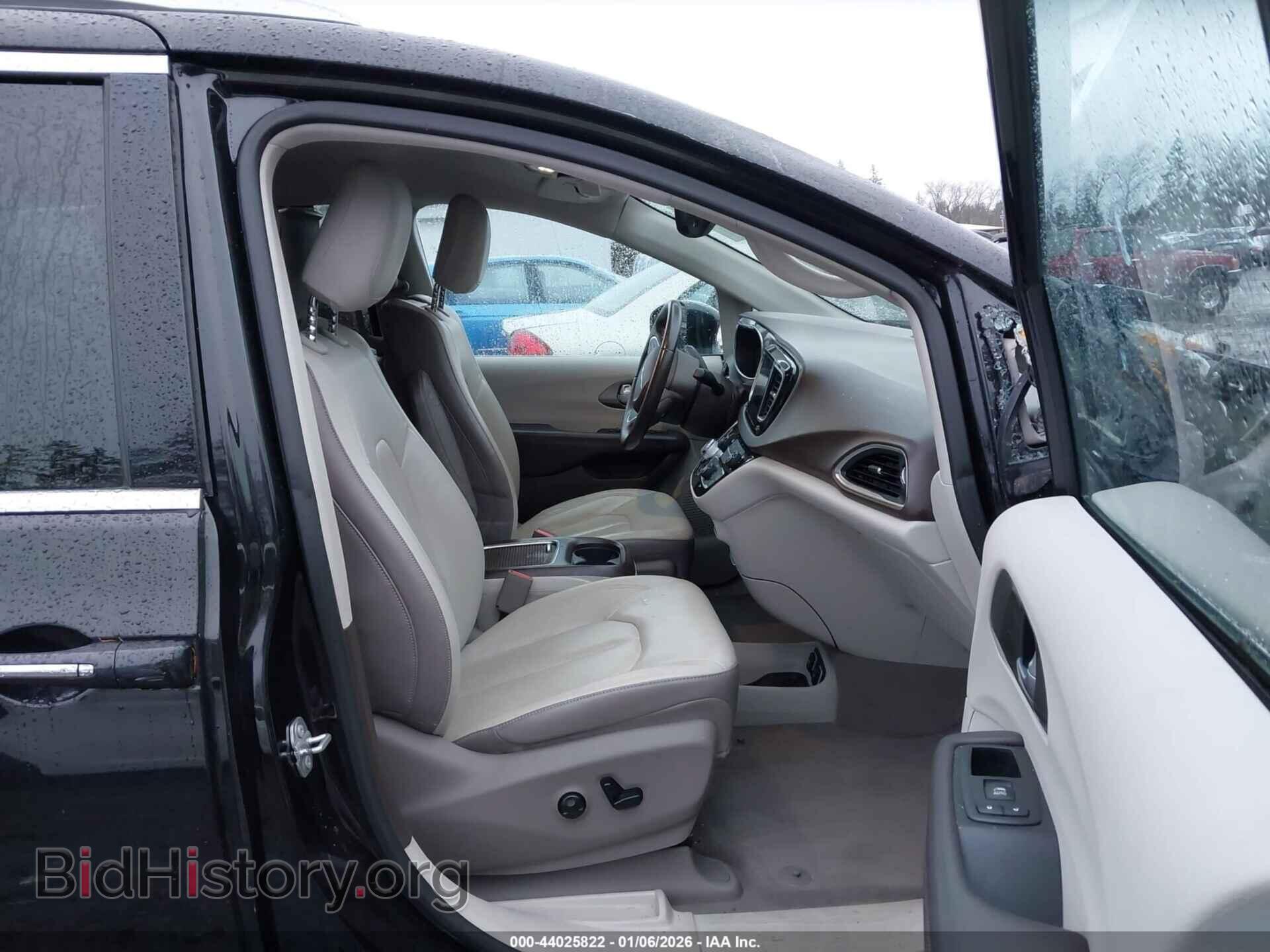 2017 CHRYSLER PACIFICA - VIN: 2C4RC1EG8HR550977 - Фото 17