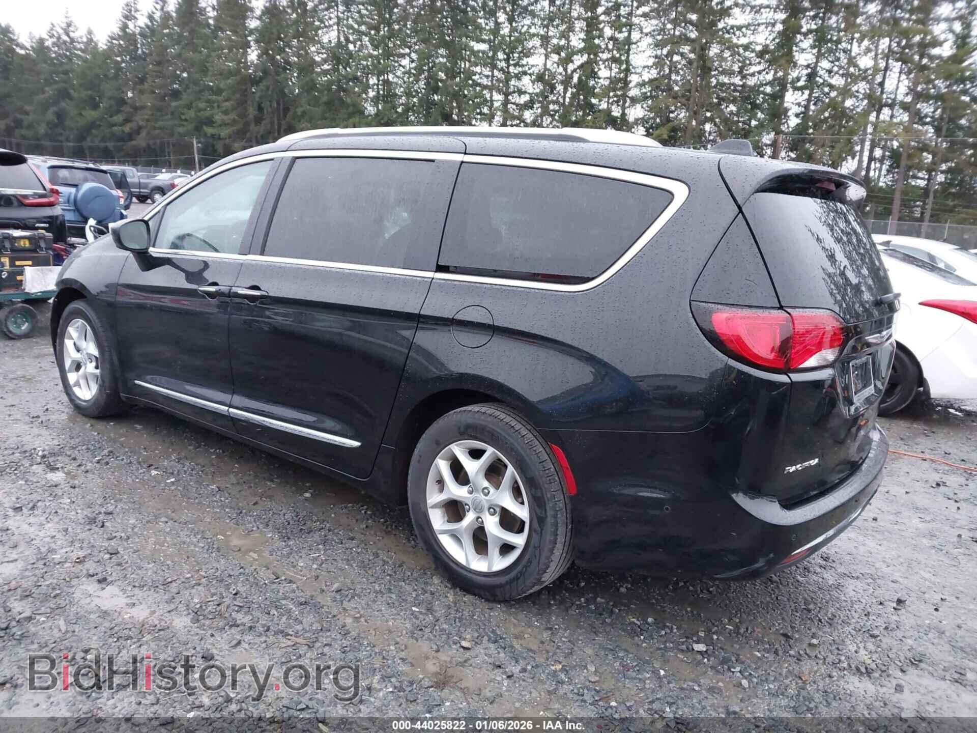 2017 CHRYSLER PACIFICA - VIN: 2C4RC1EG8HR550977 - Фото 3