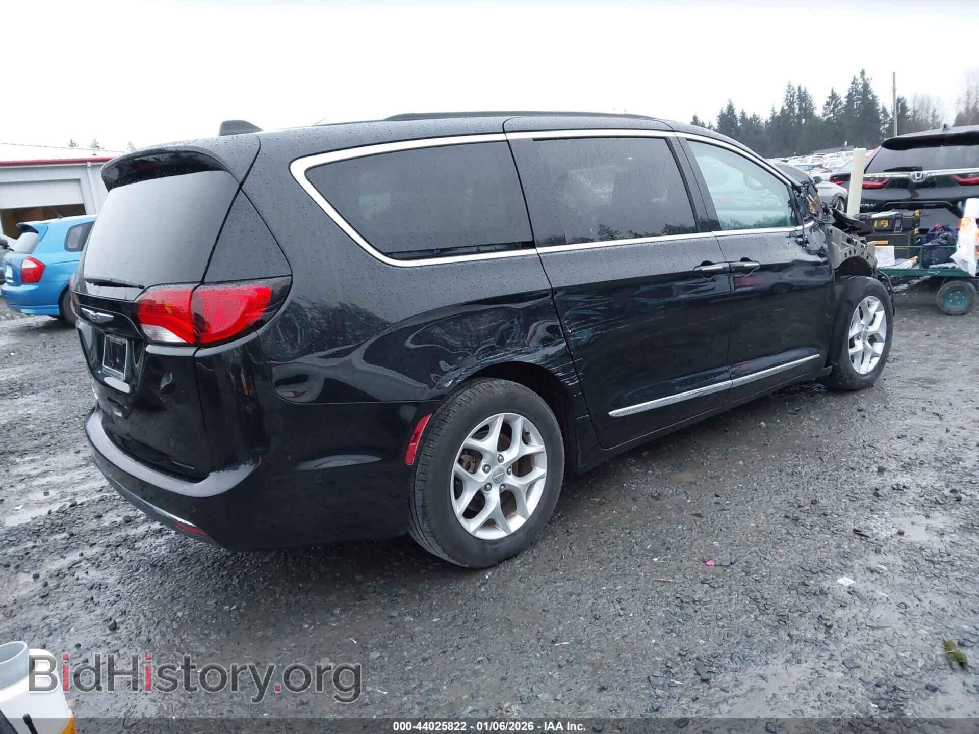 2017 CHRYSLER PACIFICA - VIN: 2C4RC1EG8HR550977 - Фото 4