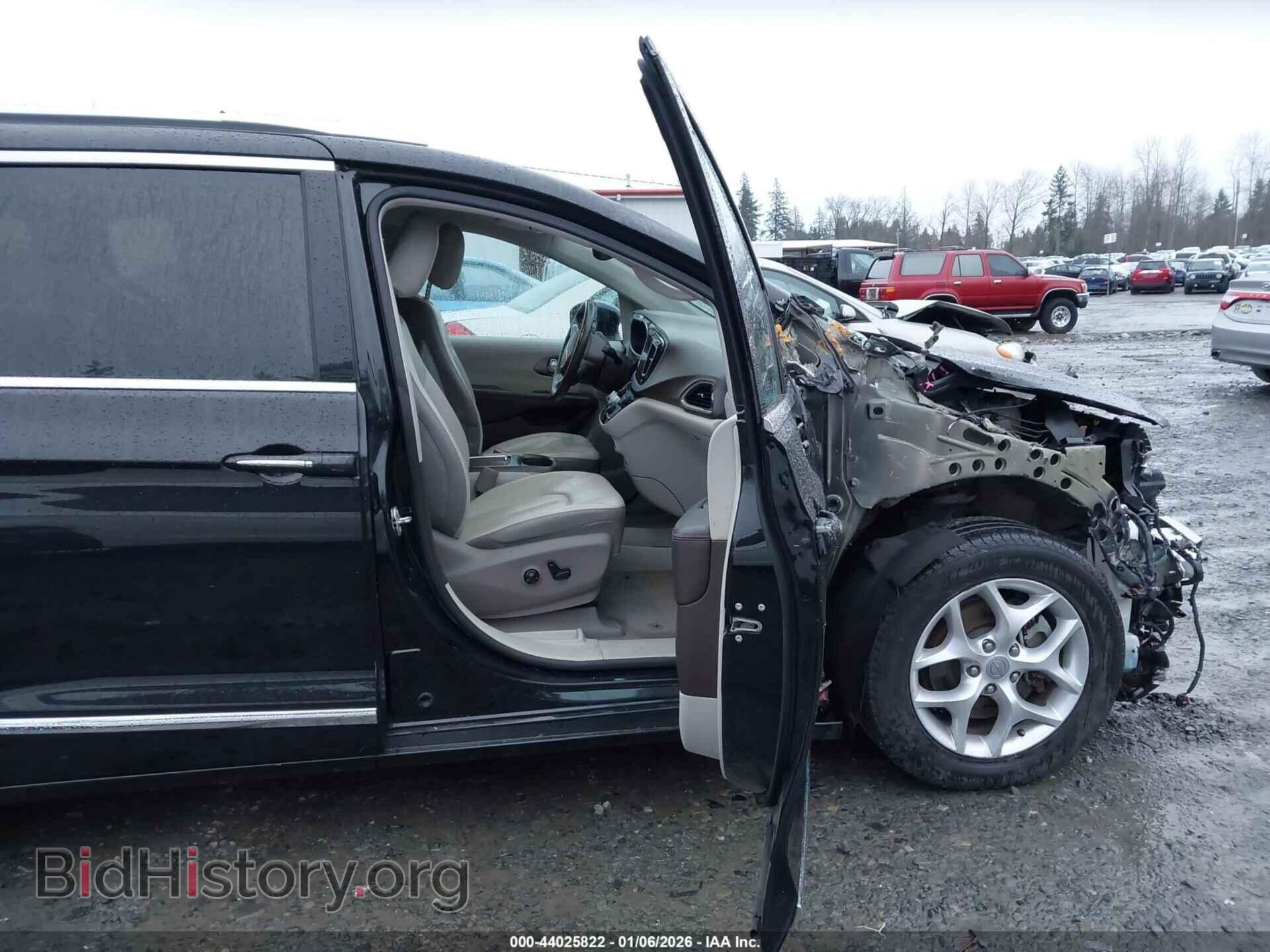 2017 CHRYSLER PACIFICA - VIN: 2C4RC1EG8HR550977 - Фото 5
