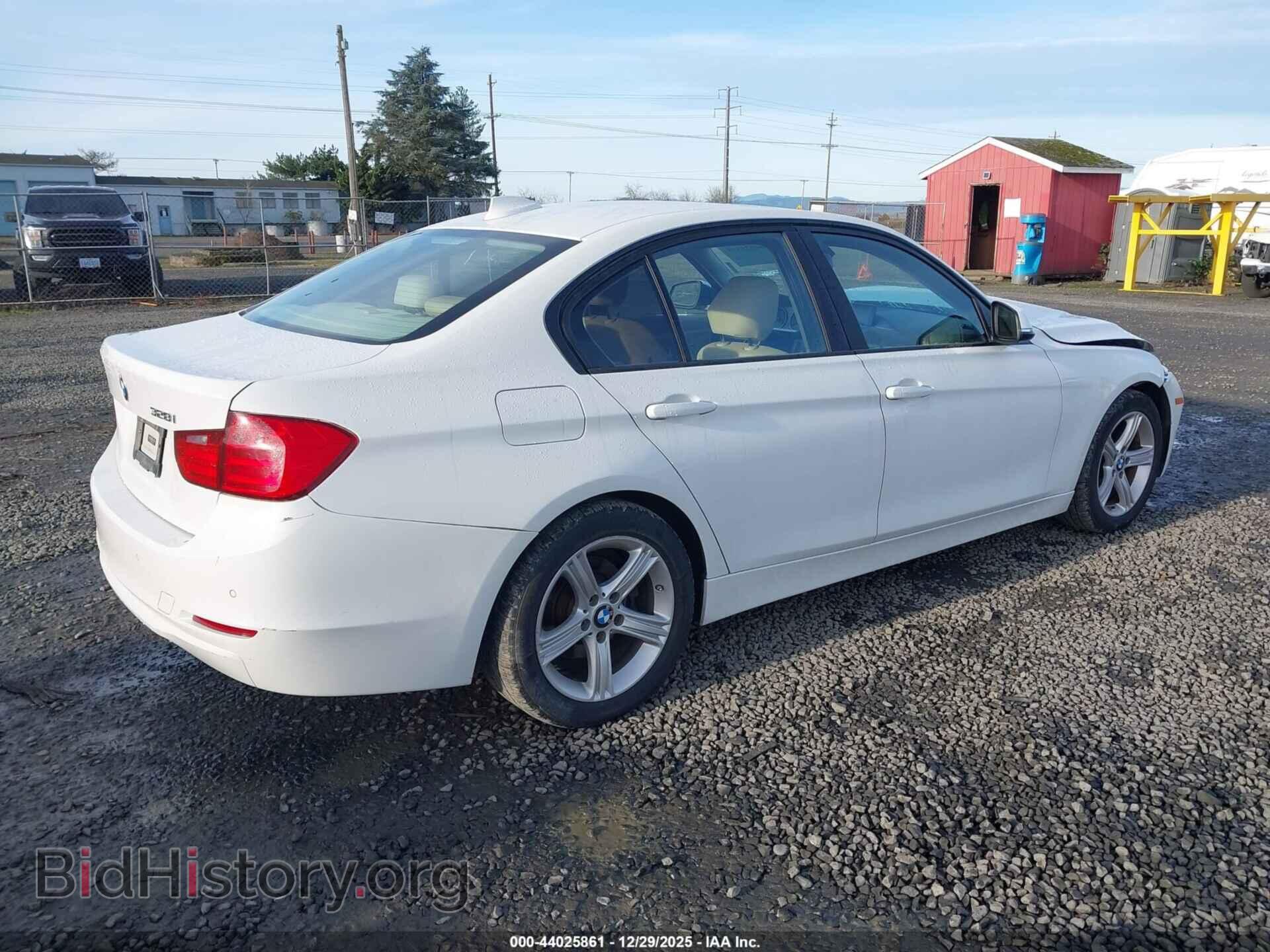 2015 BMW 328I - VIN: WBA3C1C56FK123782 - Фото 4
