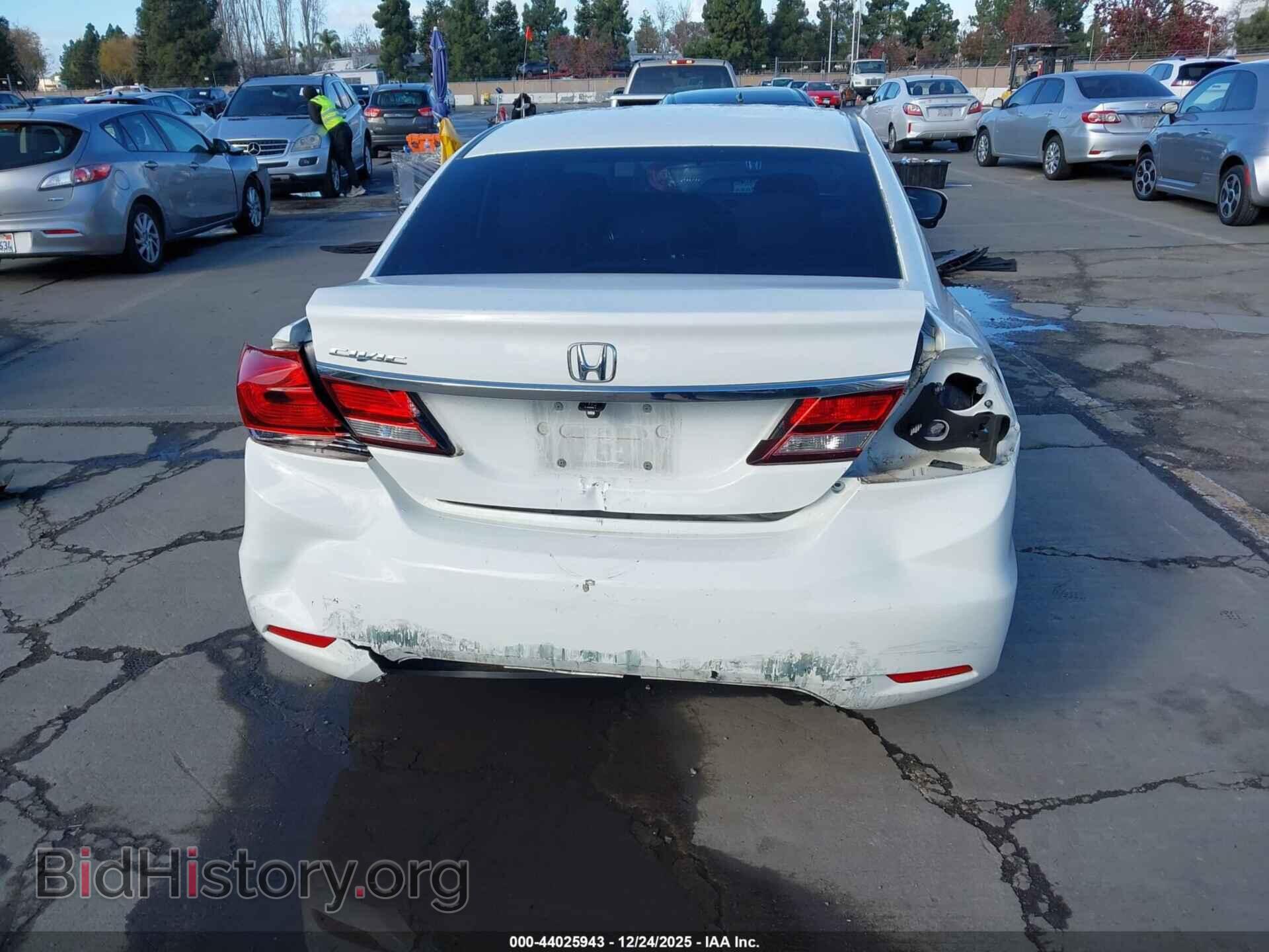 2015 HONDA CIVIC - VIN: 19XFB2F84FE213529 - Фото 17