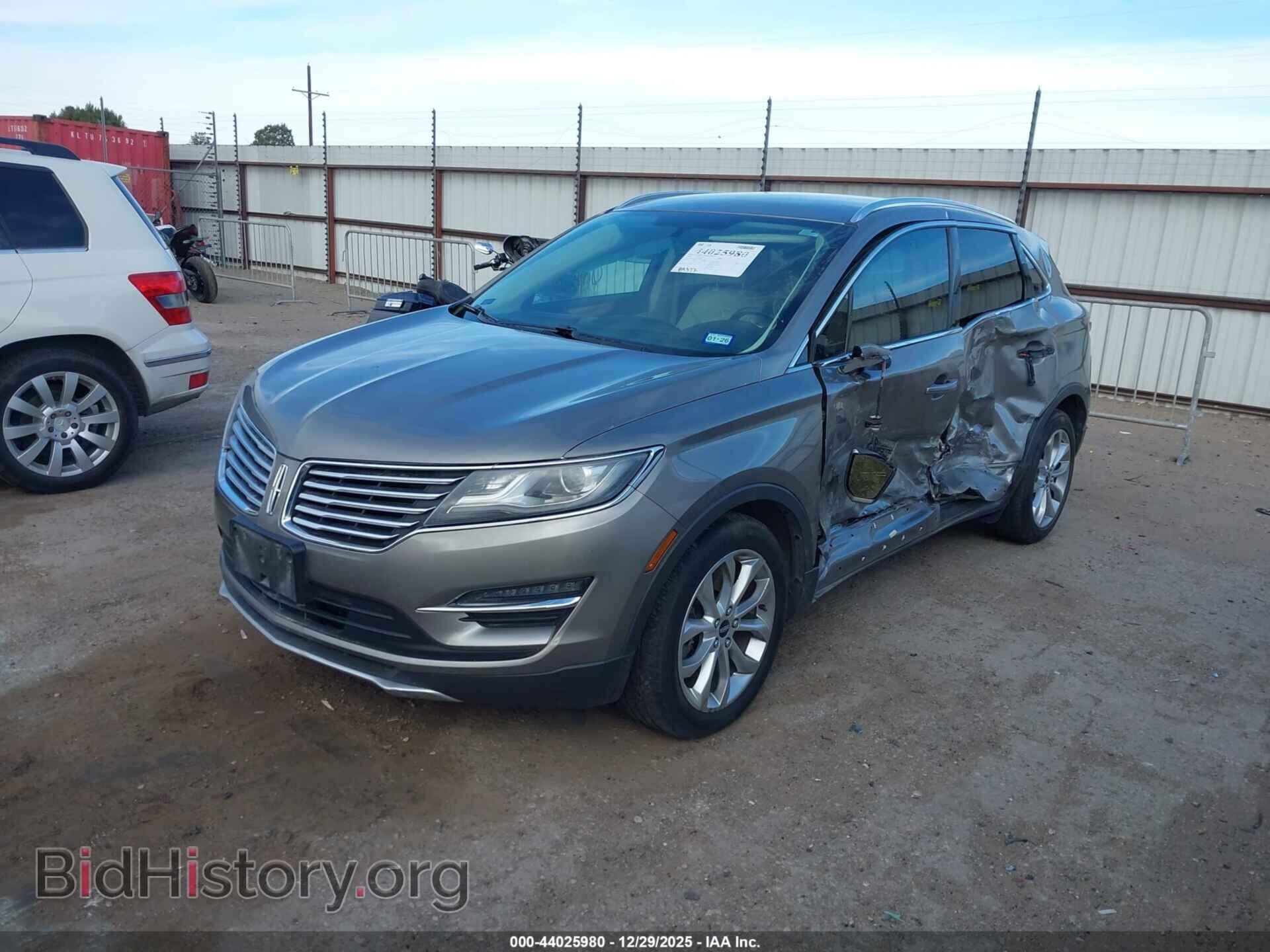 2016 LINCOLN MKC - VIN: 5LMCJ2C92GUJ08647 - Photo 2