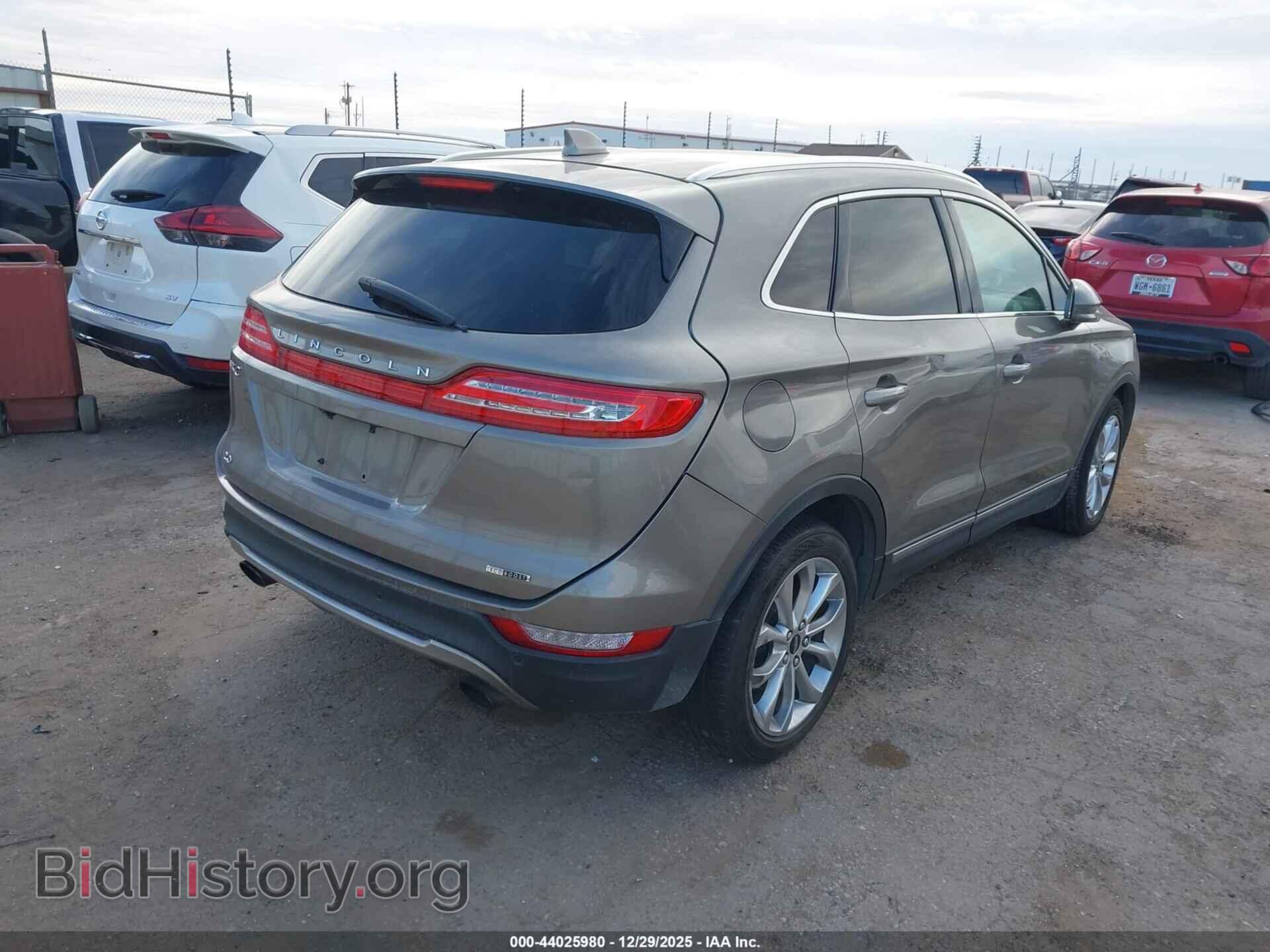 2016 LINCOLN MKC - VIN: 5LMCJ2C92GUJ08647 - Photo 4