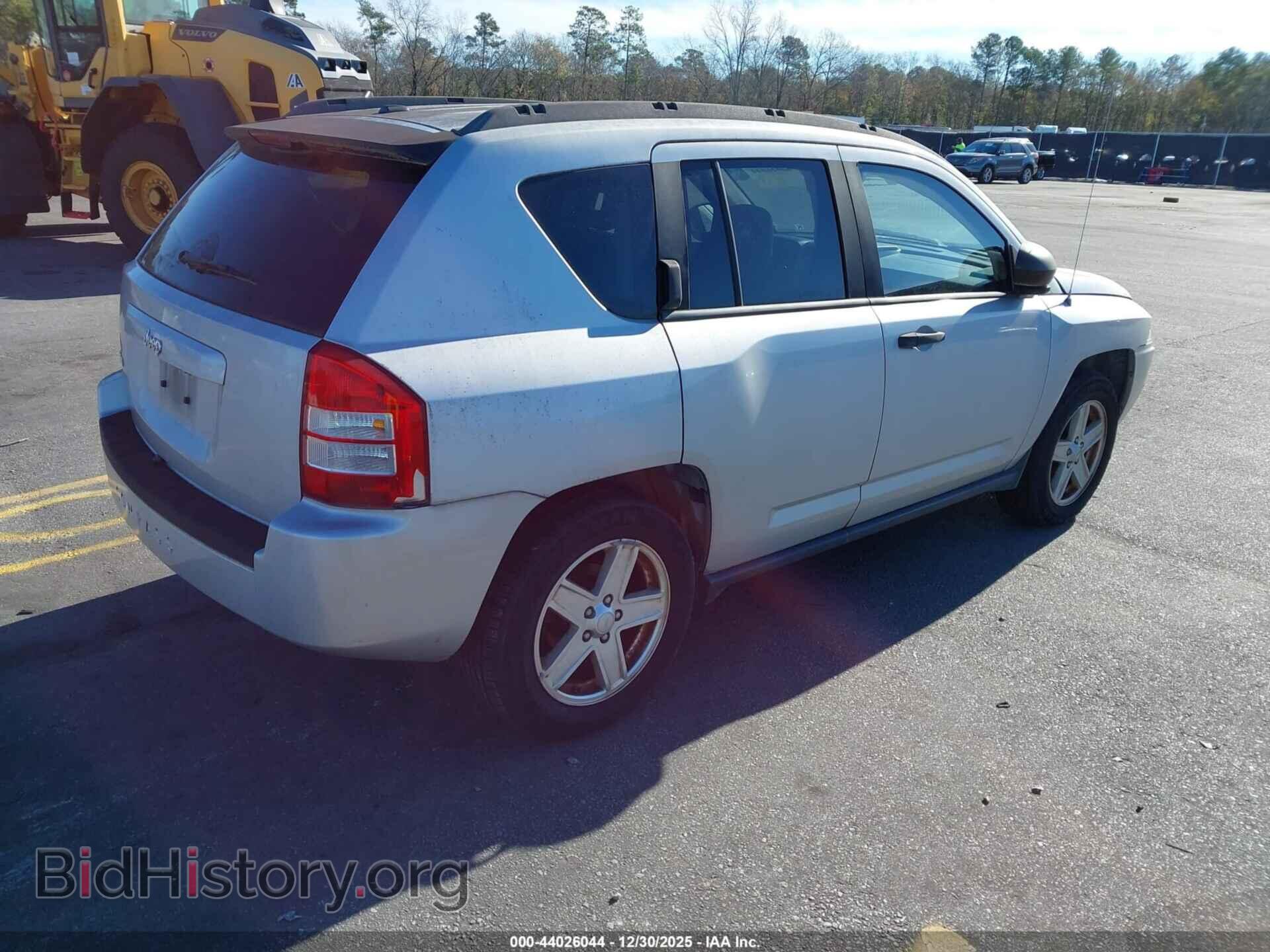 2007 JEEP COMPASS - VIN: 1J8FF47W87D167759 - Фото 4