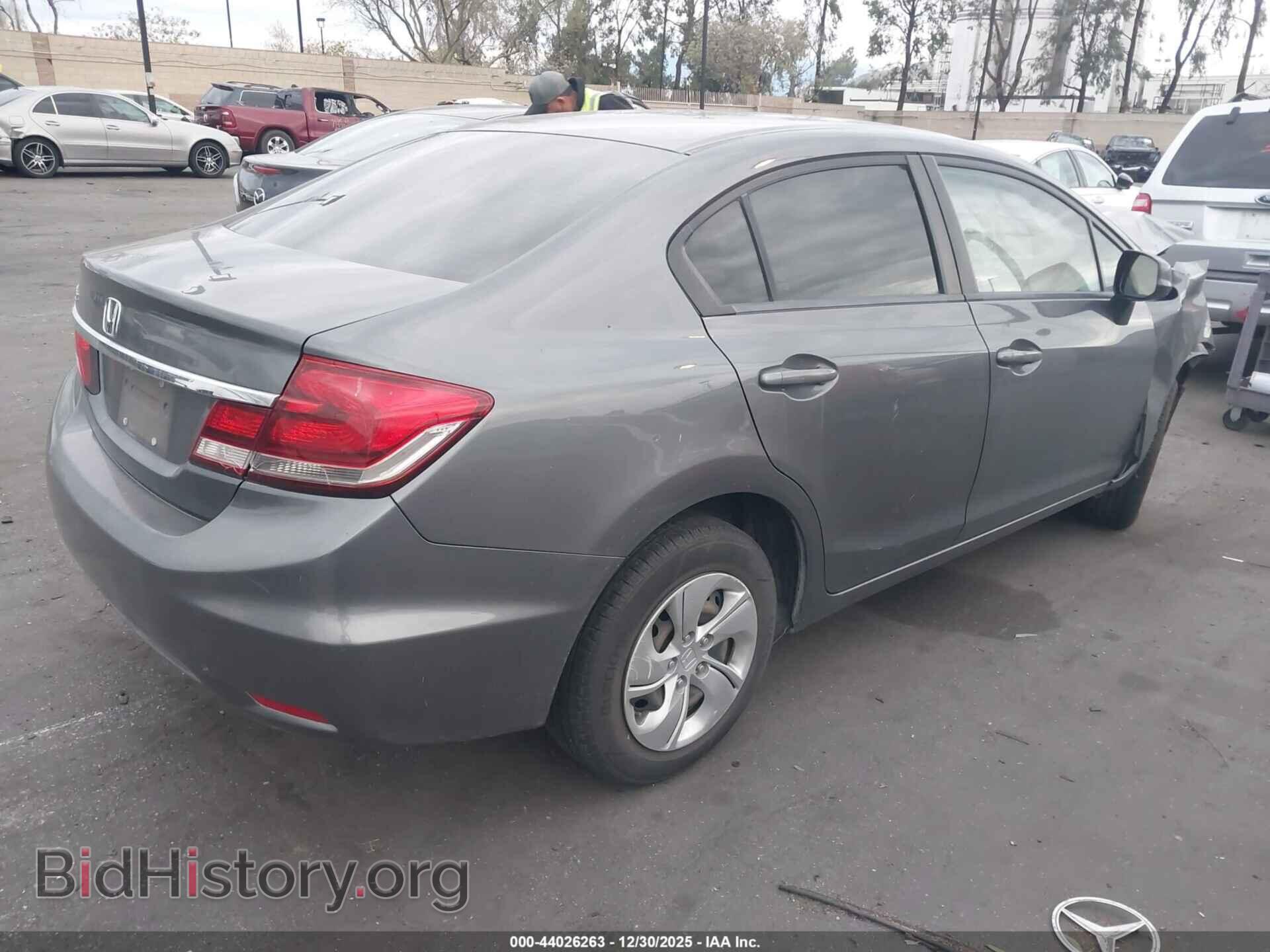 2013 HONDA CIVIC - VIN: 19XFB2F57DE291872 - Фото 4