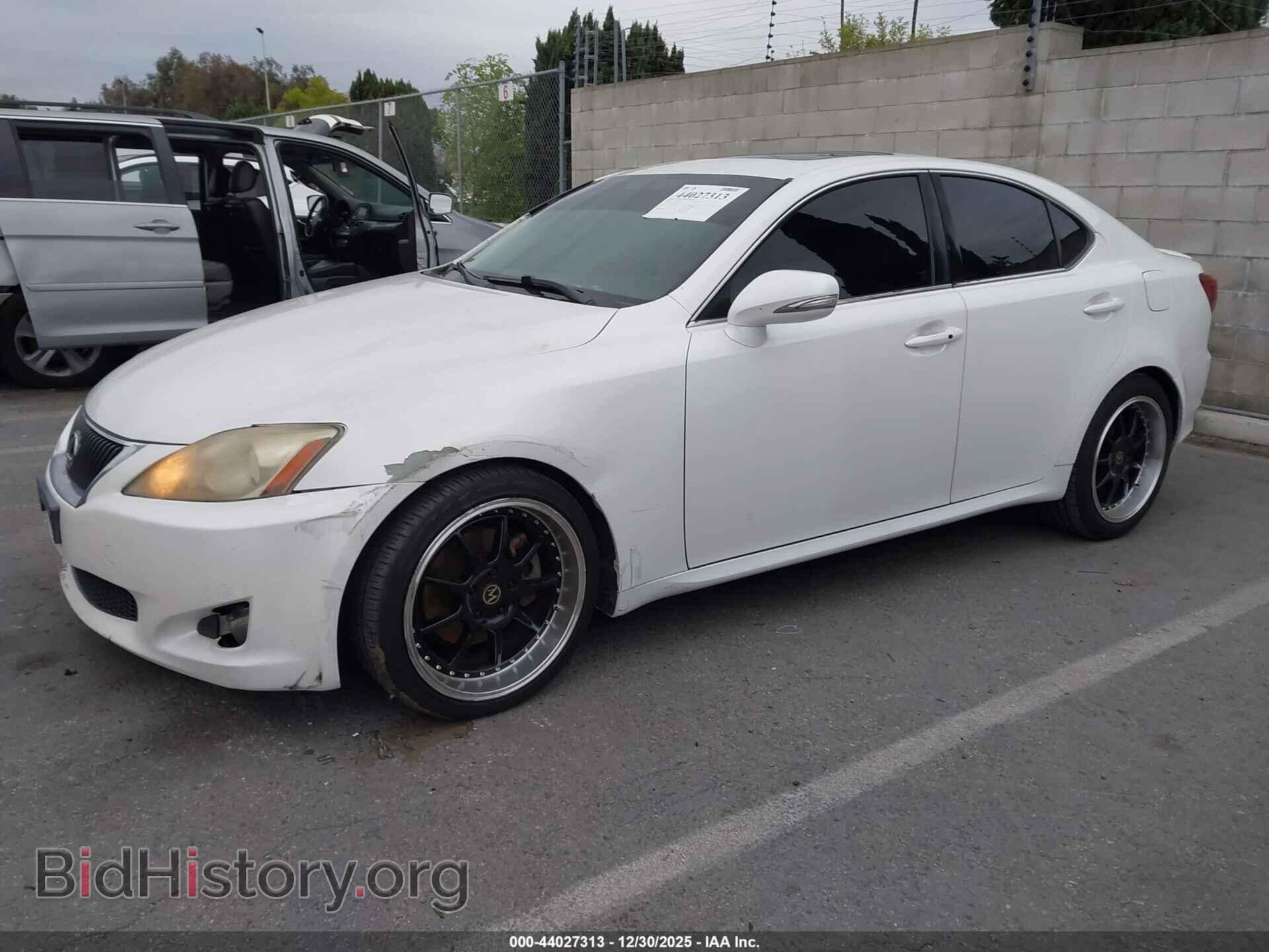 2010 LEXUS IS 250 - VIN: JTHBF5C29A5110114 - Photo 2