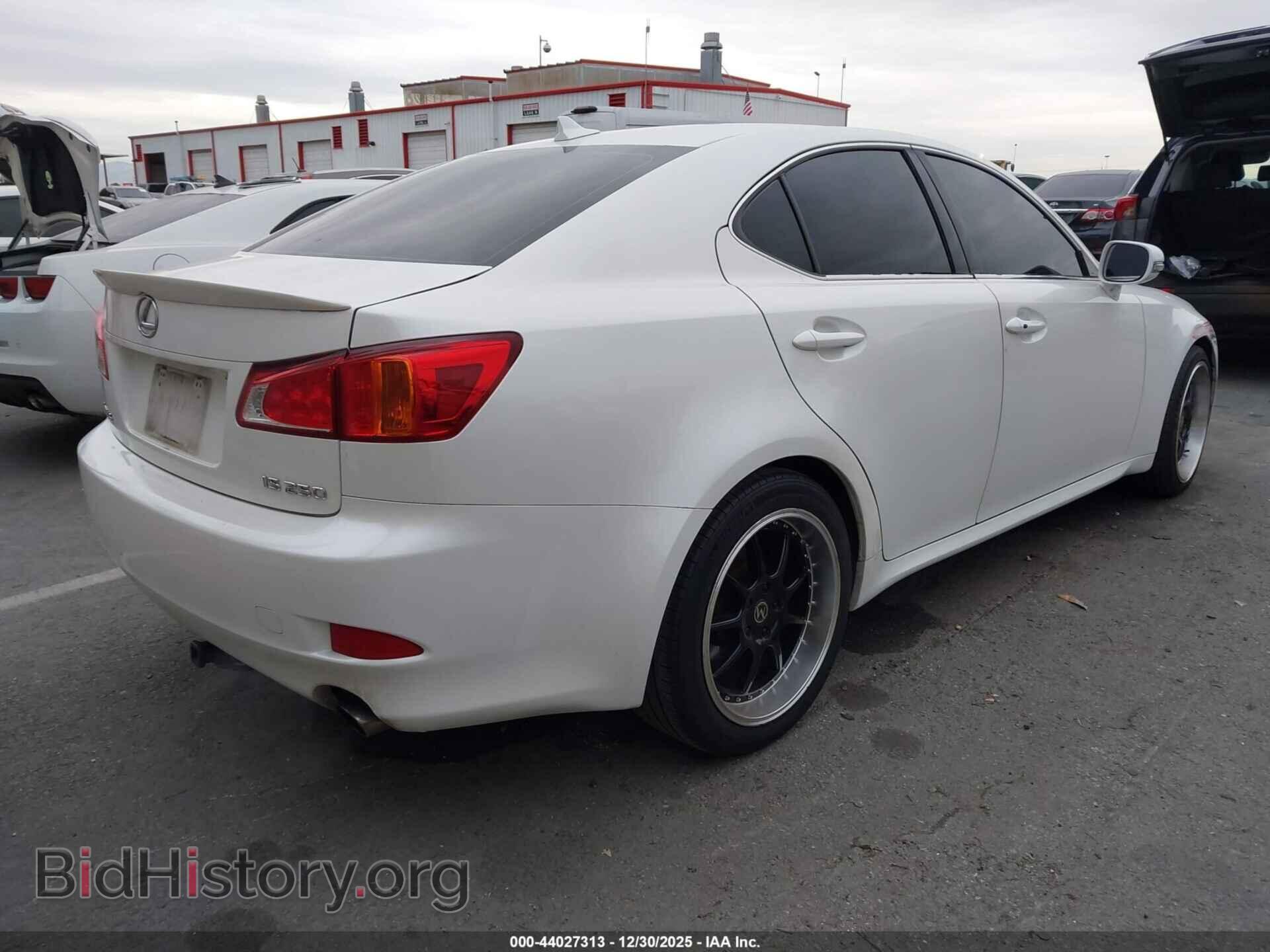 2010 LEXUS IS 250 - VIN: JTHBF5C29A5110114 - Photo 4