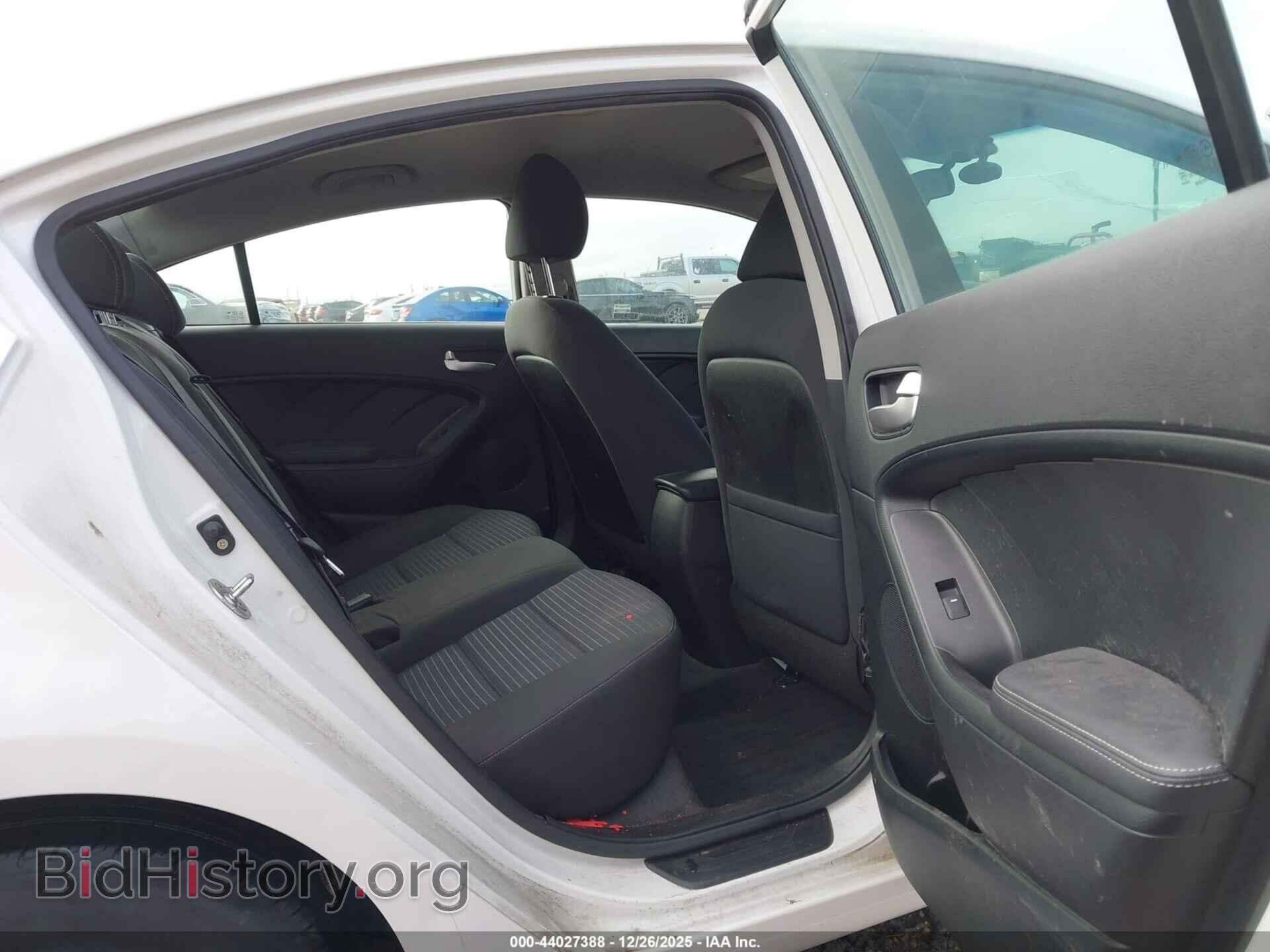 2017 KIA FORTE - VIN: 3KPFL4A72HE057789 - Фото 8