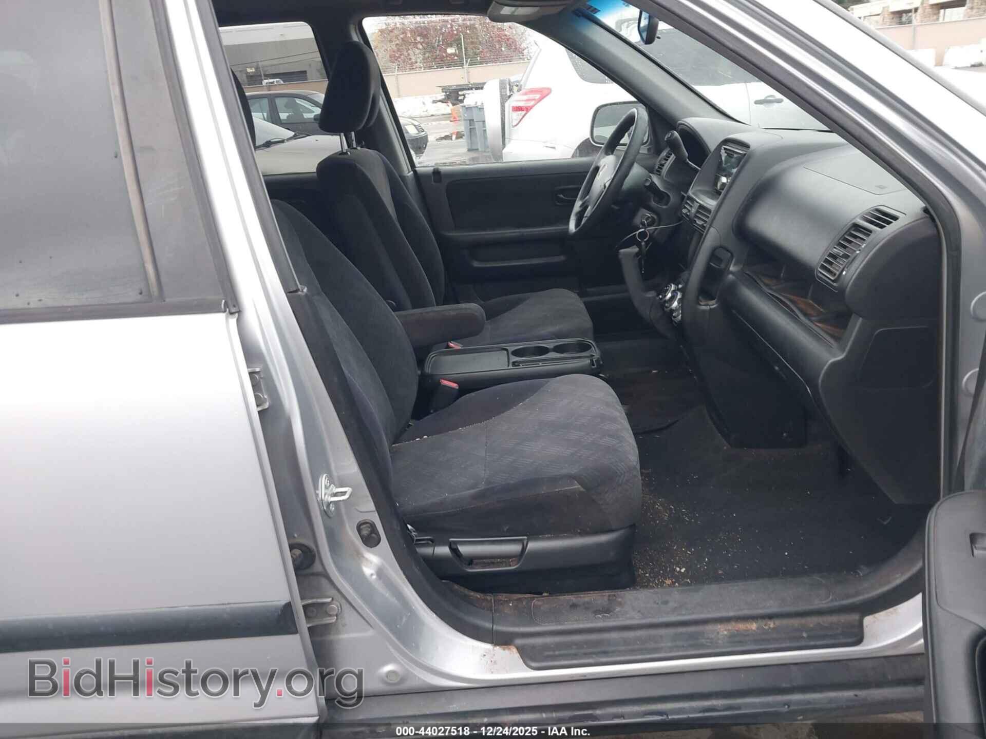 2005 HONDA CR-V - VIN: JHLRD78895C020738 - Фото 5