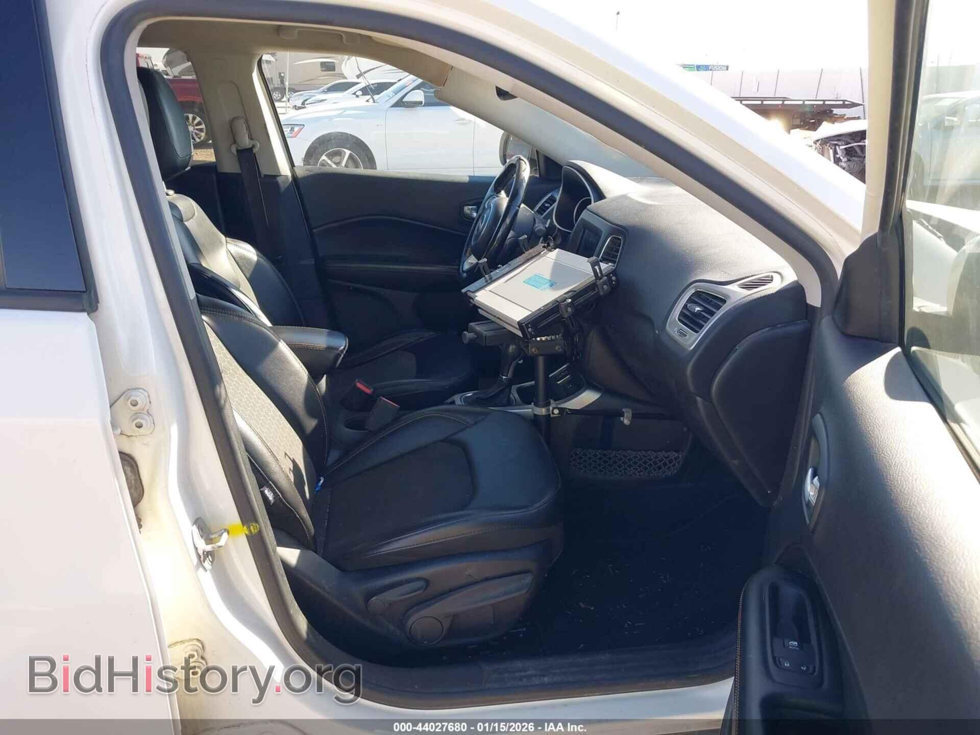 2019 JEEP COMPASS - VIN: 3C4NJCBB2KT802879 - Фото 5