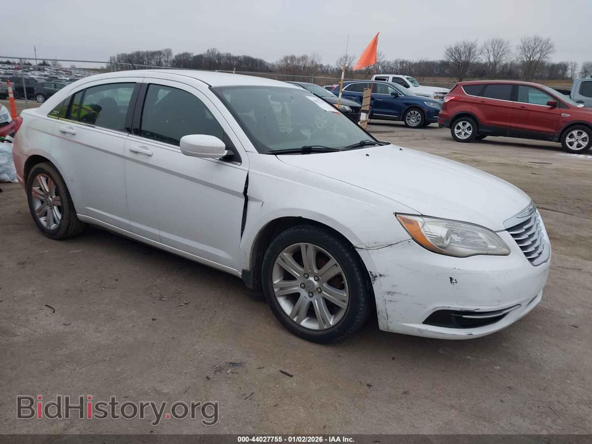 Photo 1C3CCBAB3DN639843 - CHRYSLER 200 2013