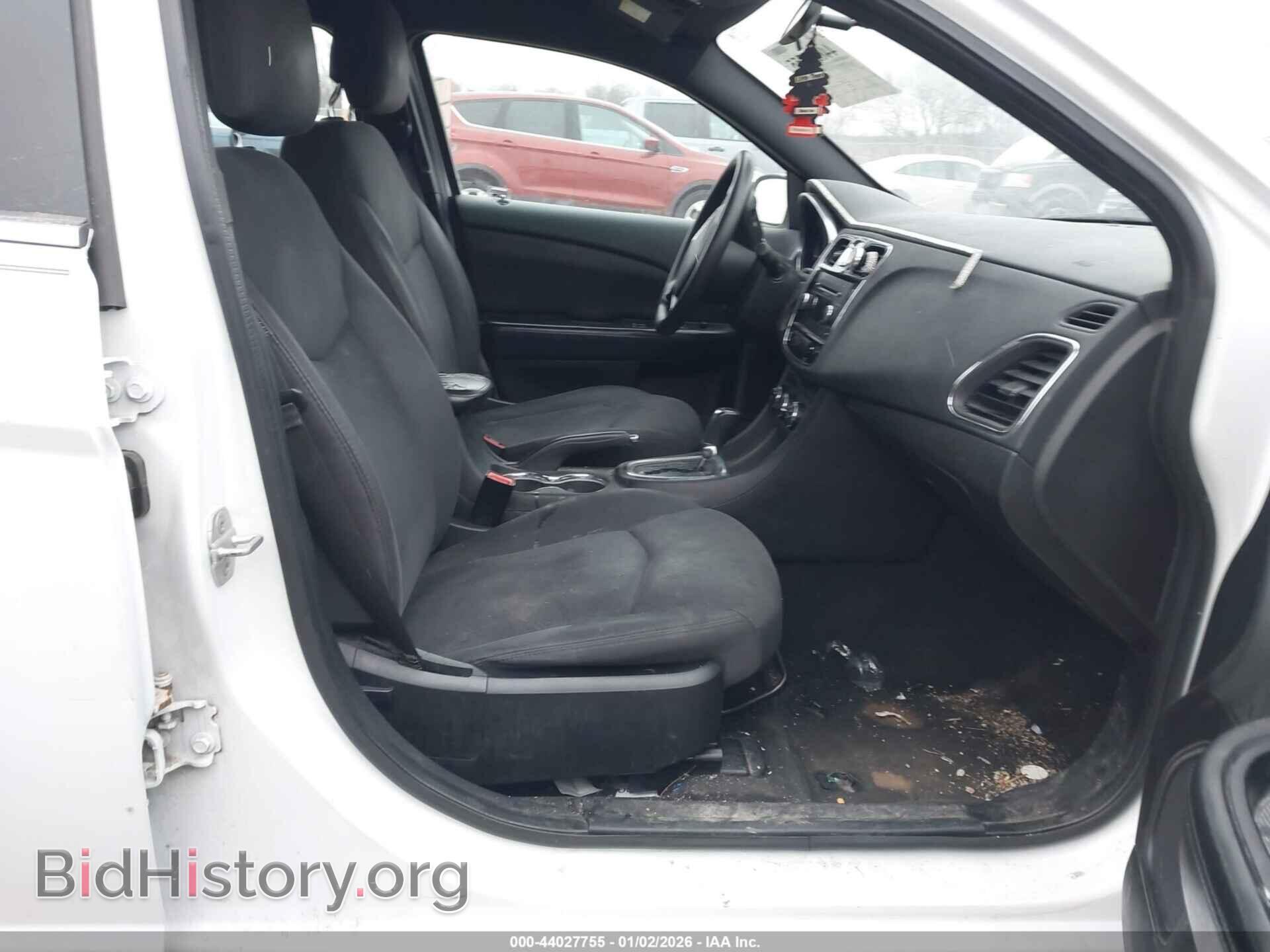 2013 CHRYSLER 200 - VIN: 1C3CCBAB3DN639843 - Фото 5