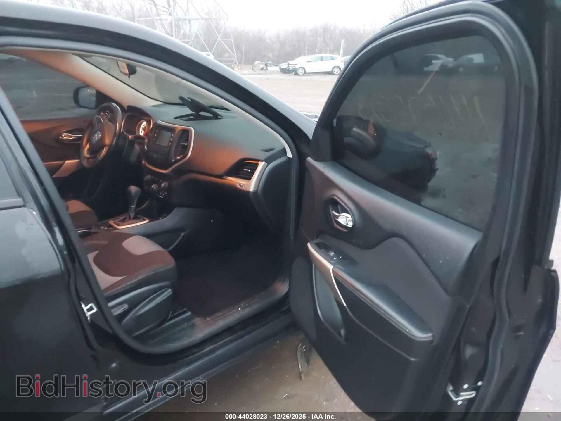 2017 JEEP CHEROKEE - VIN: 1C4PJLABXHD222238 - Фото 5
