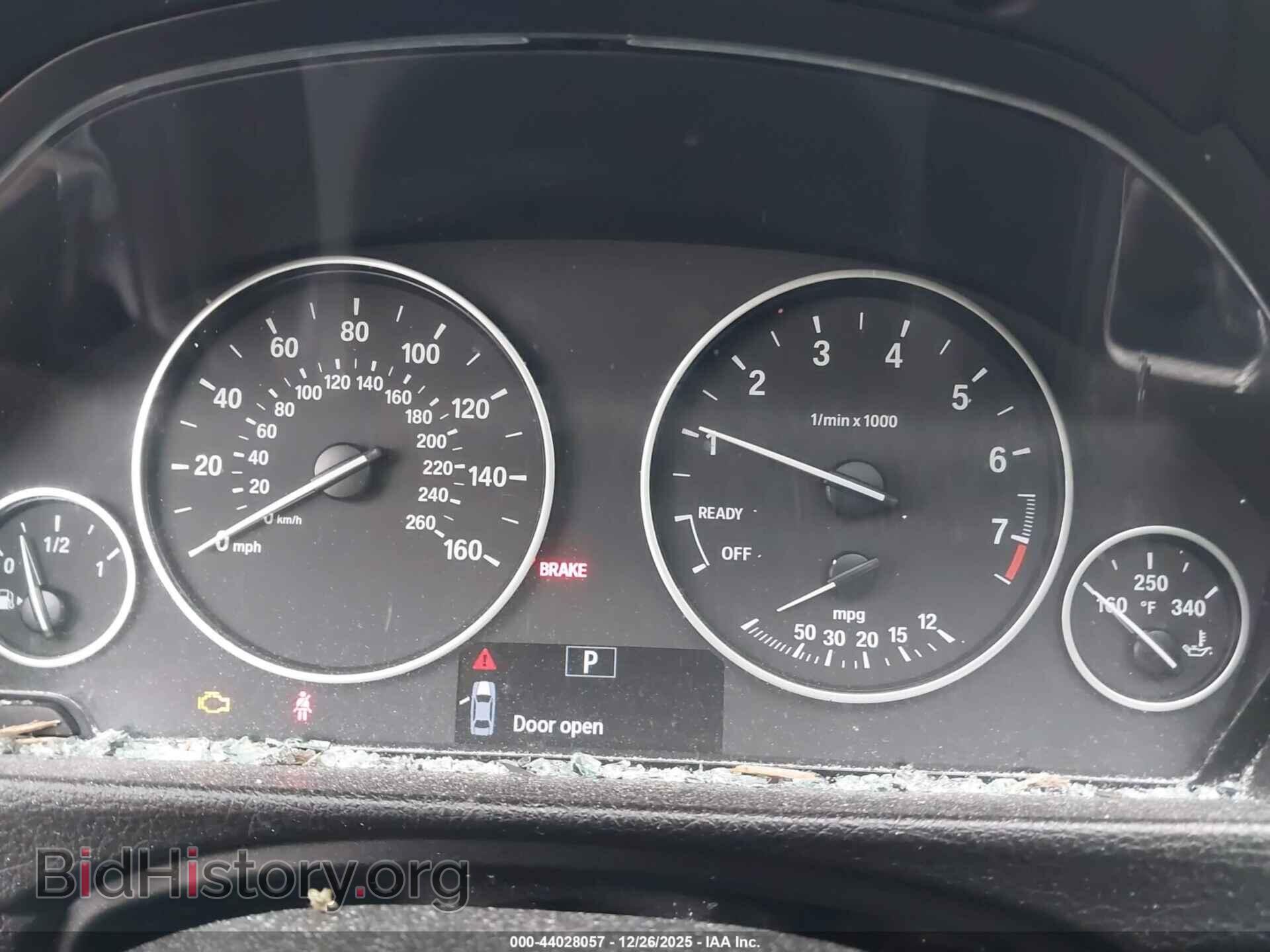 2016 BMW 320I - VIN: WBA8E5G54GNT40202 - Фото 7