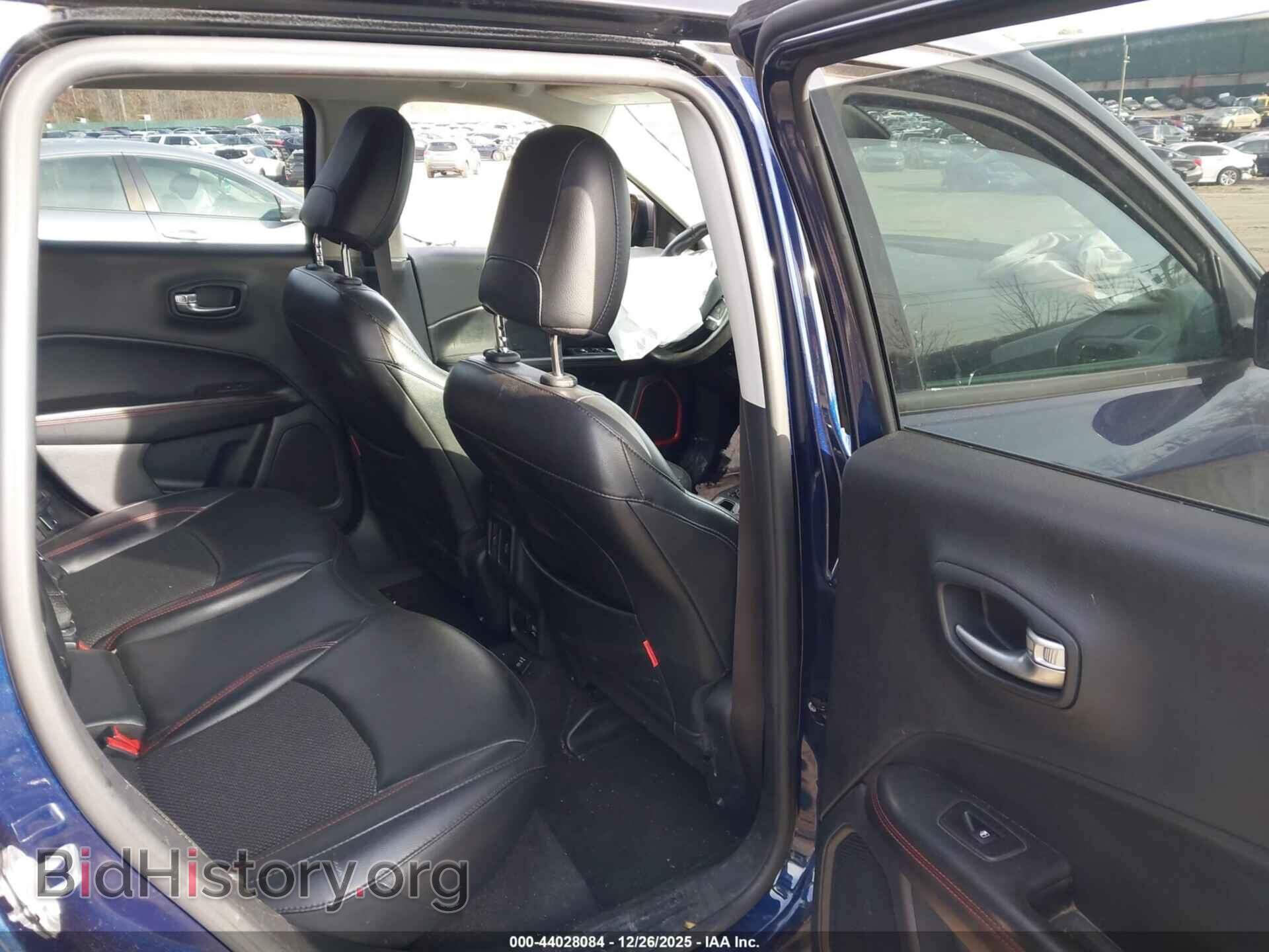 2019 JEEP COMPASS - VIN: 3C4NJDDB1KT620433 - Фото 8