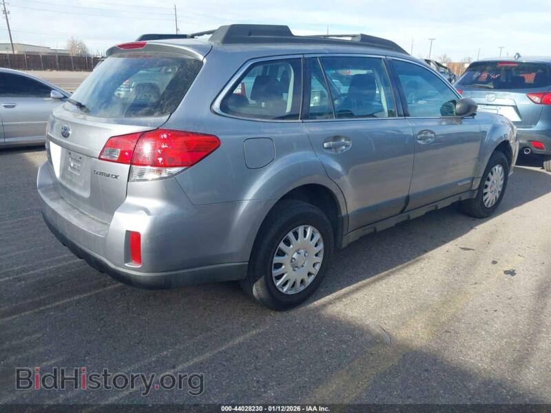 2011 Subaru OUTBACK (VIN 4S4BRCAC5B3440415) — photo 4 of 10