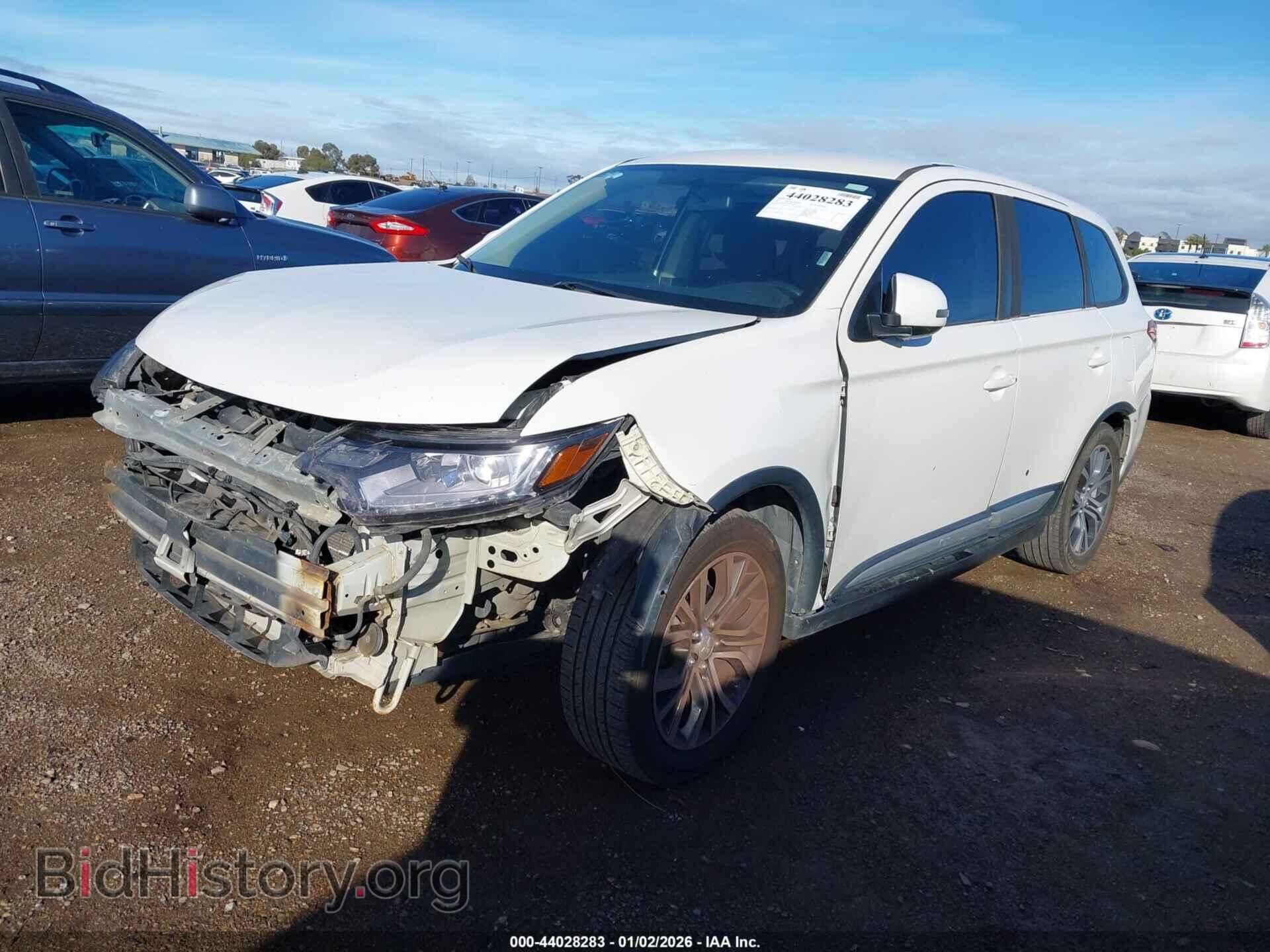 2017 MITSUBISHI OUTLANDER - VIN: JA4AD3A32HZ028581 - Фото 2