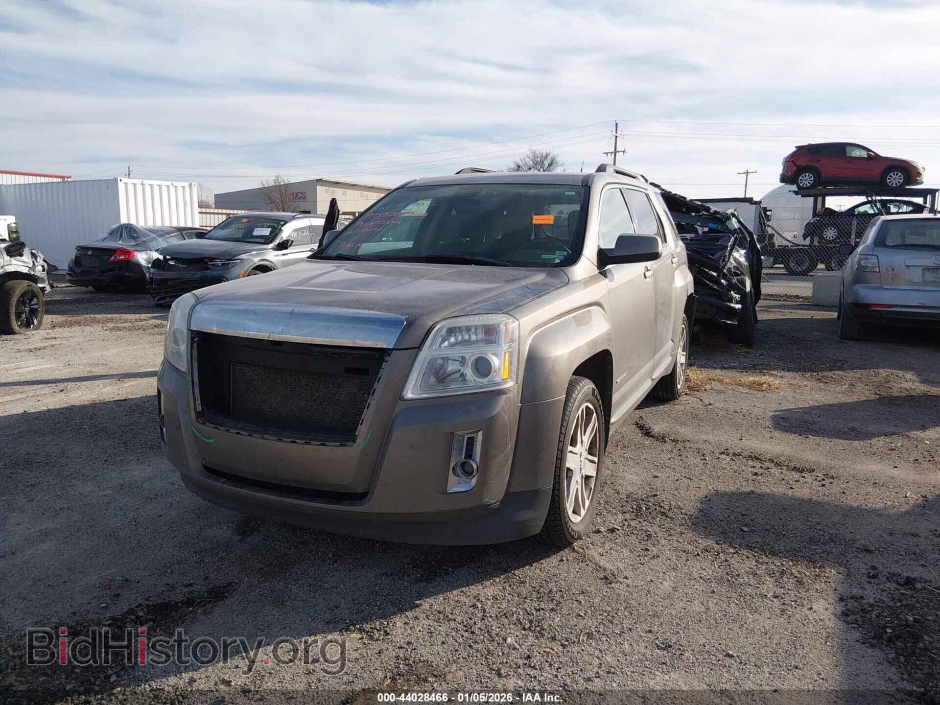 2011 GMC TERRAIN - VIN: 2CTALSEC3B6438276 - Photo 2